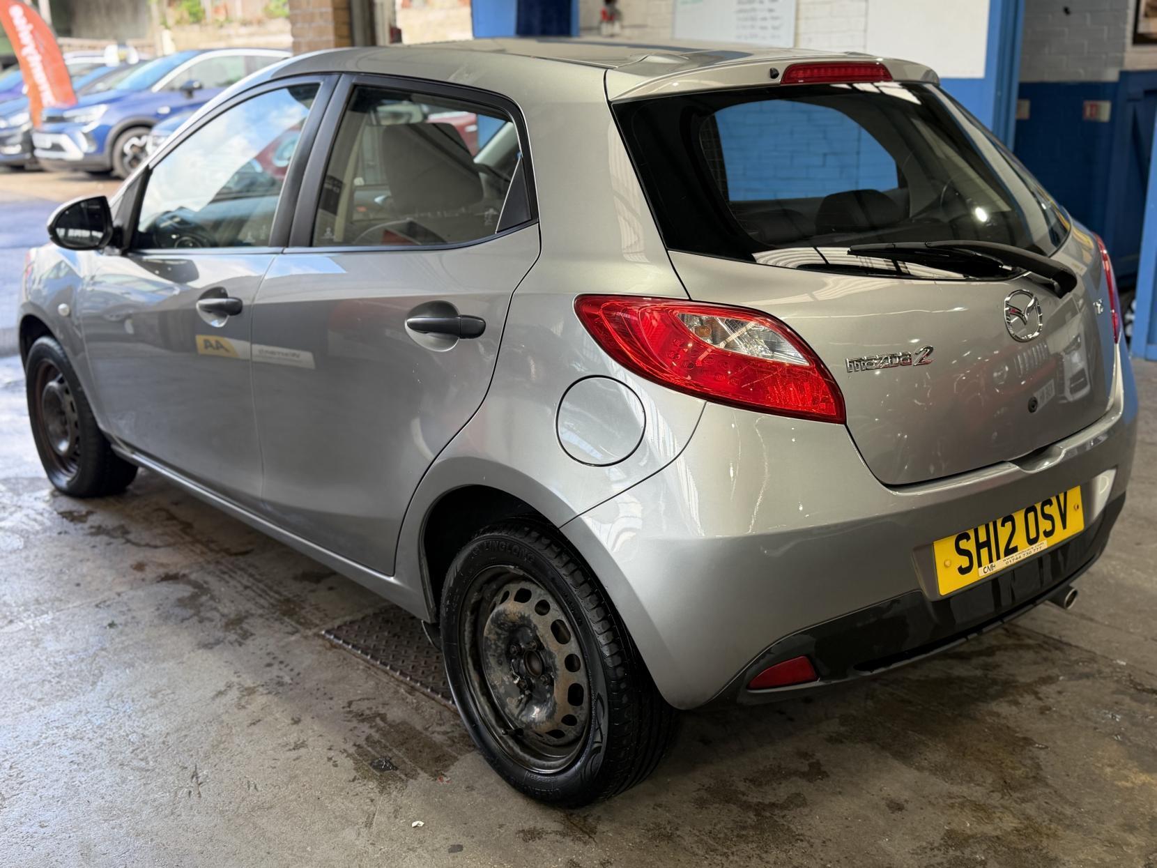 Mazda MAZDA2 - Image 6