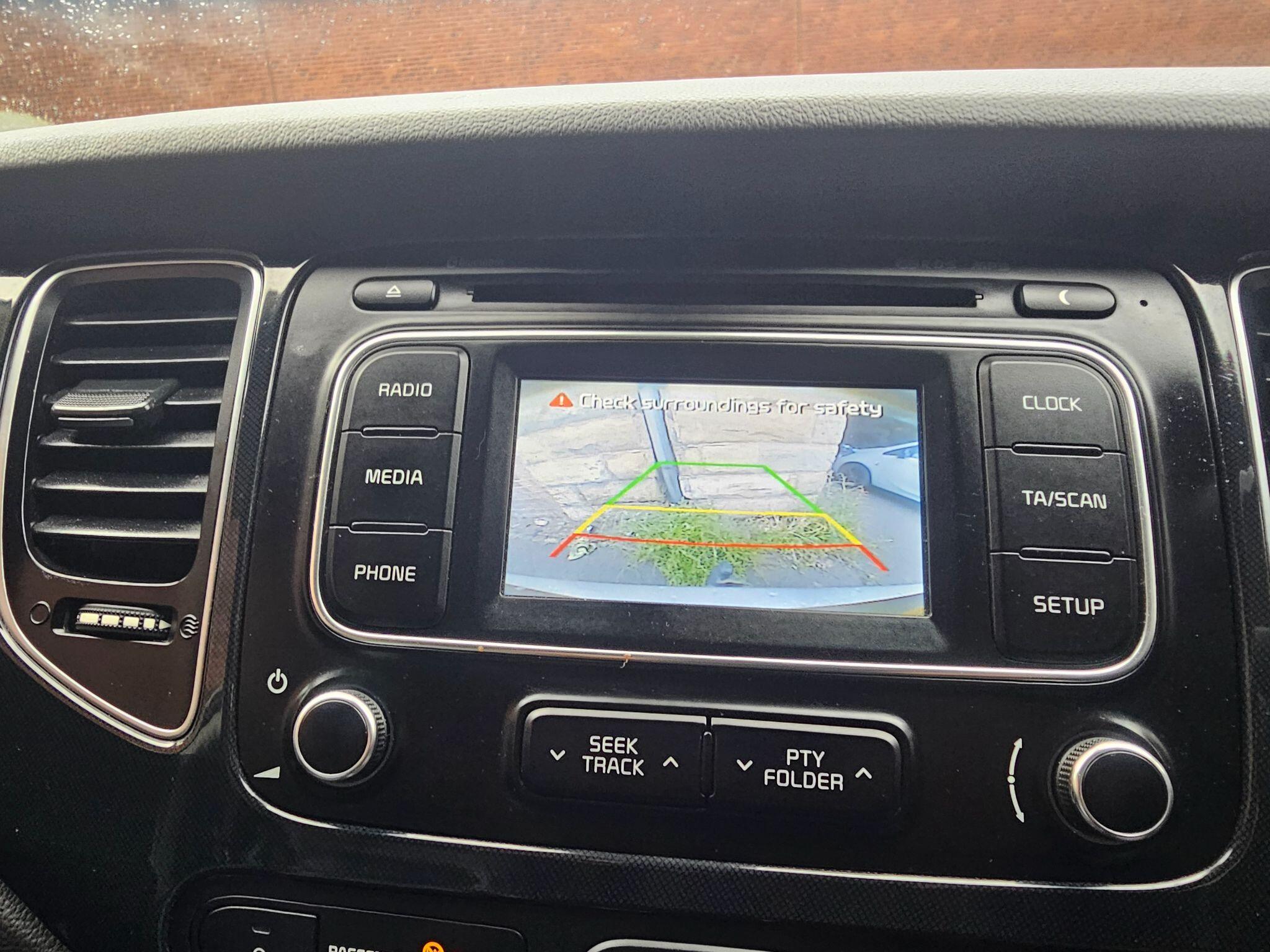 Kia Carens - Image 4
