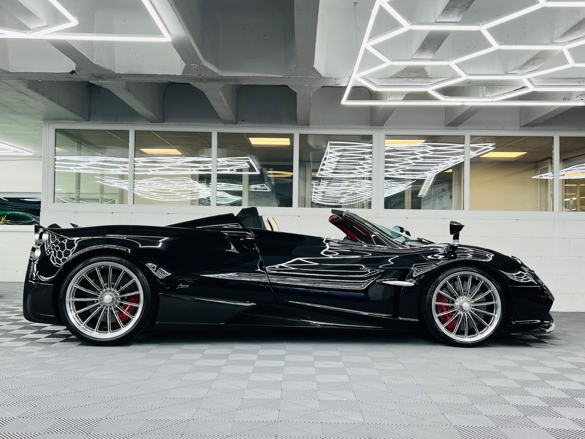Pagani Huayra - Image 5