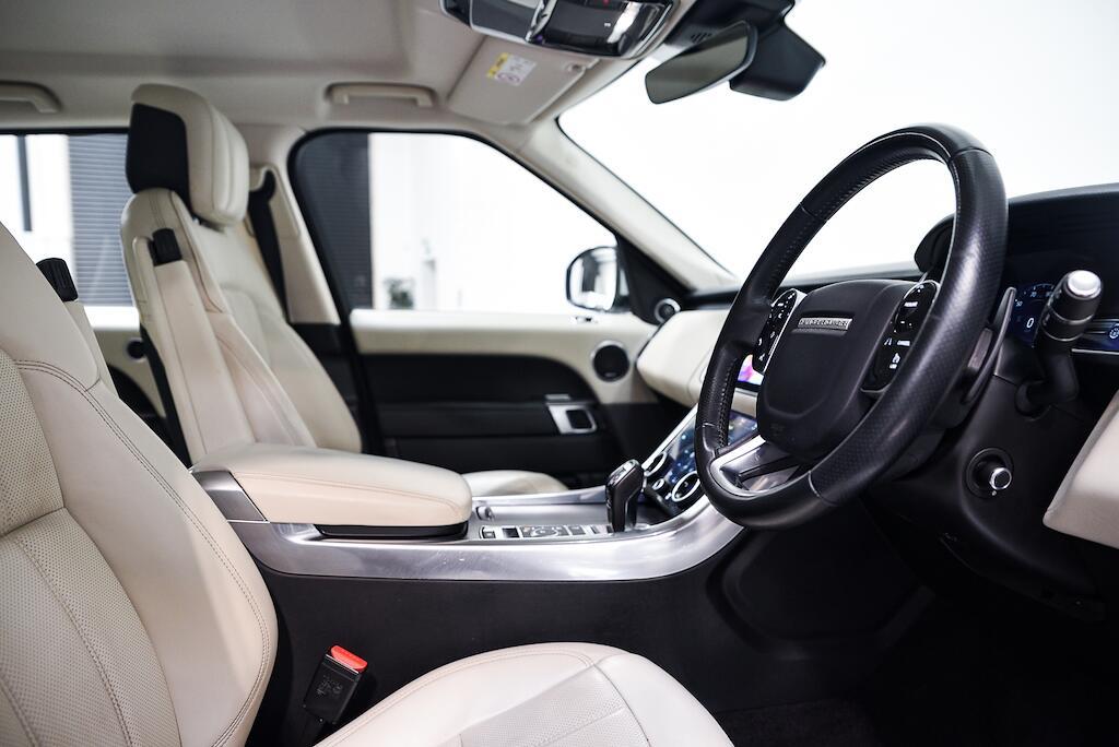 Land Rover RANGE ROVER SPORT - Image 9