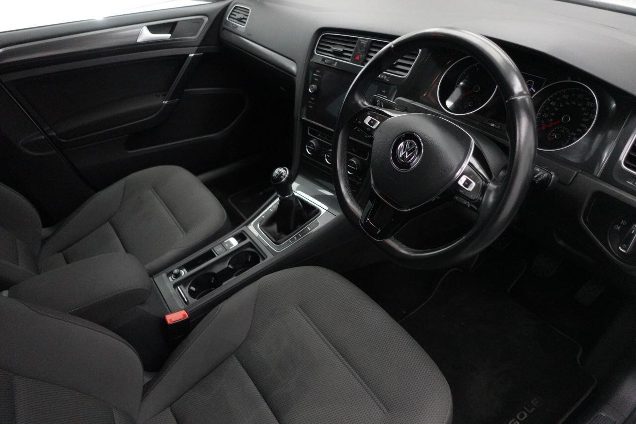 Volkswagen Golf - Image 15