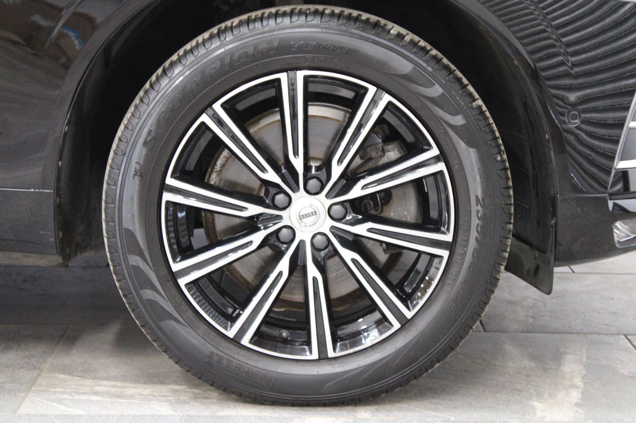 Volvo XC60 - Image 9