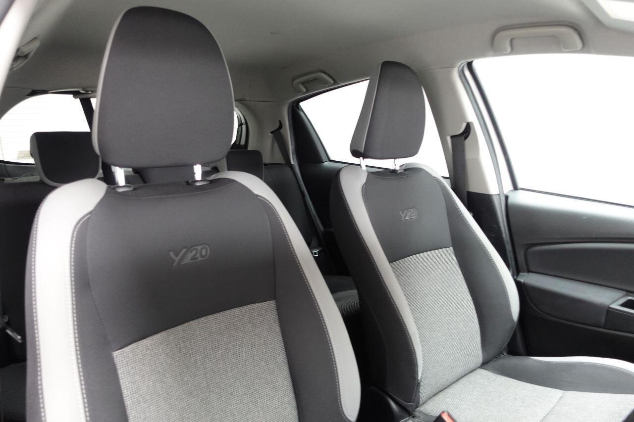 Toyota Yaris - Image 3
