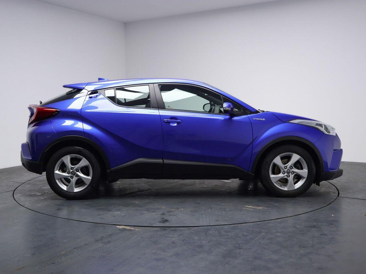 Toyota C-Hr - Image 19