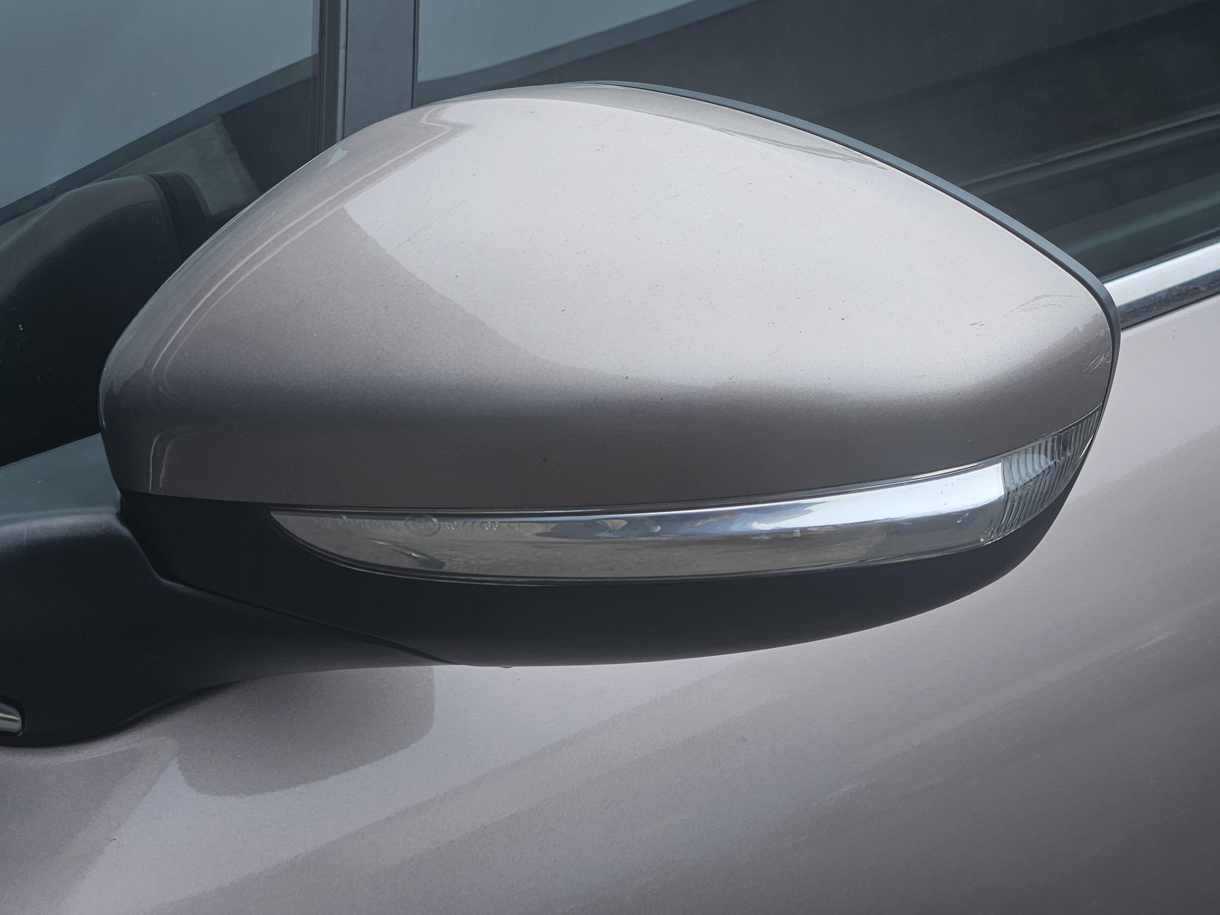 Peugeot 208 - Image 13