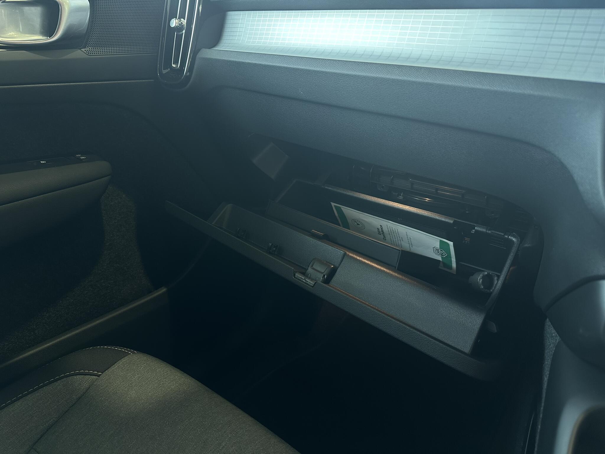Volvo XC40 - Image 8