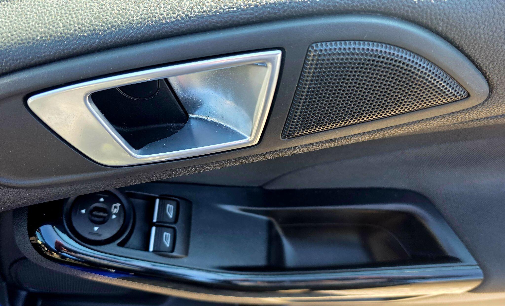 Ford Fiesta - Image 22