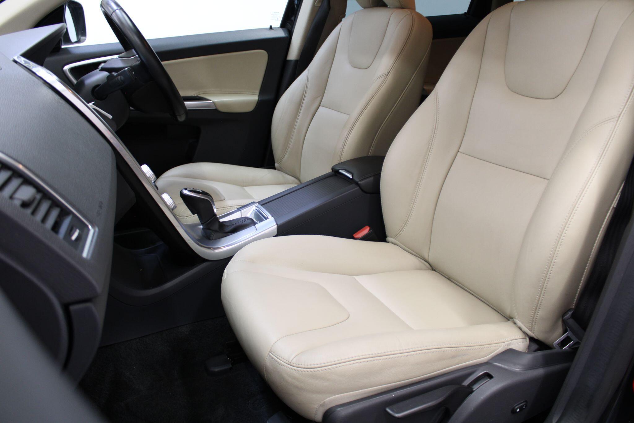 Volvo XC60 - Image 36