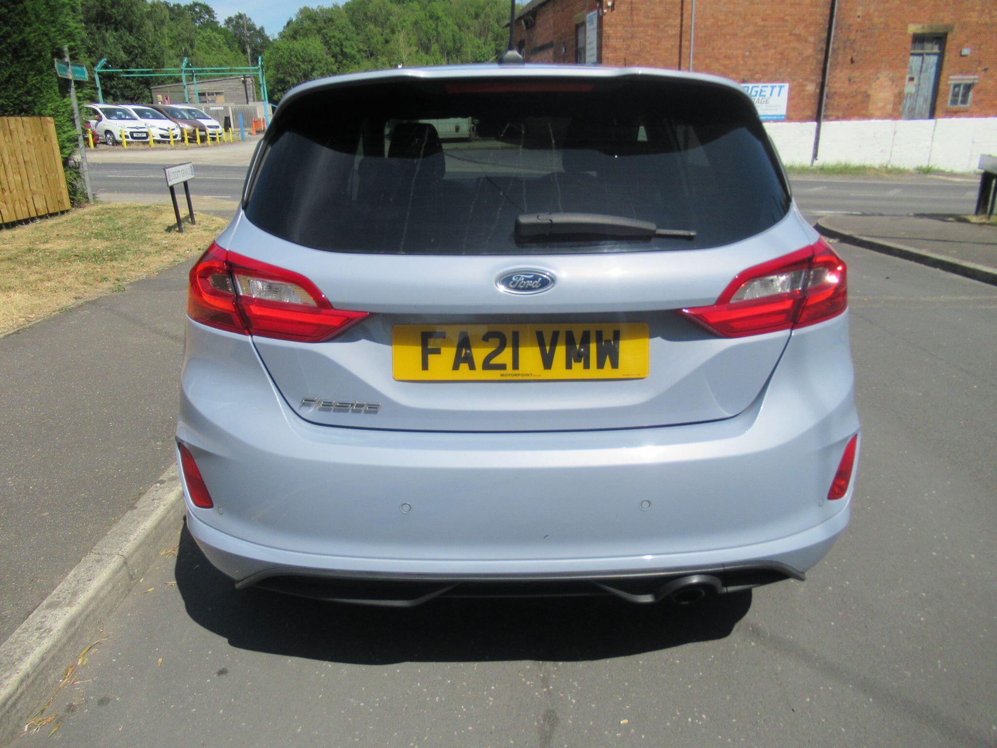 Ford Fiesta - Image 5