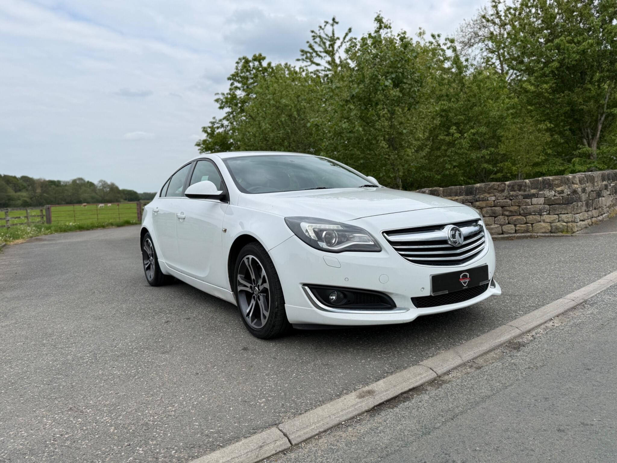 Vauxhall Insignia - Image 19