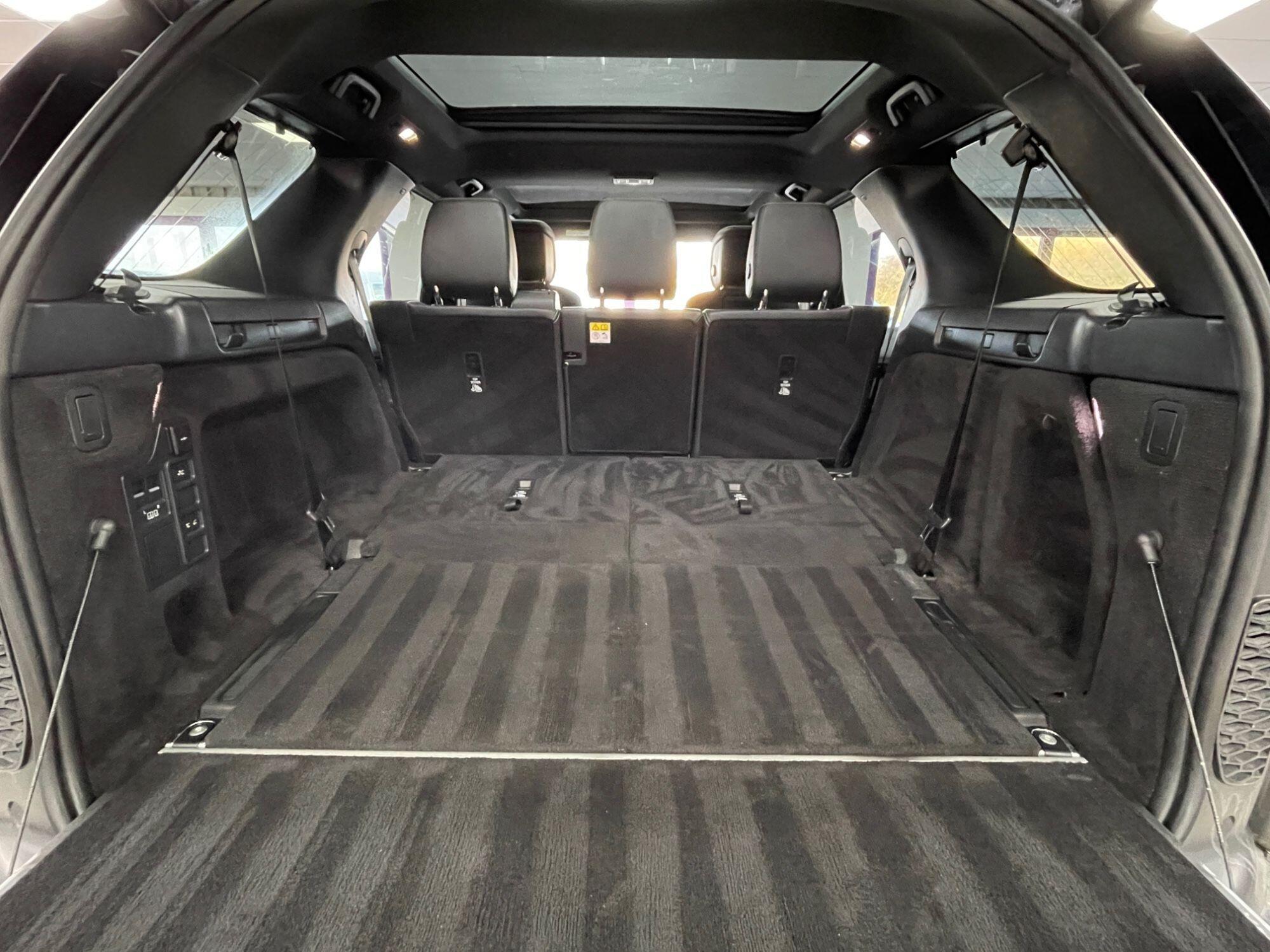 Land Rover Discovery - Image 18