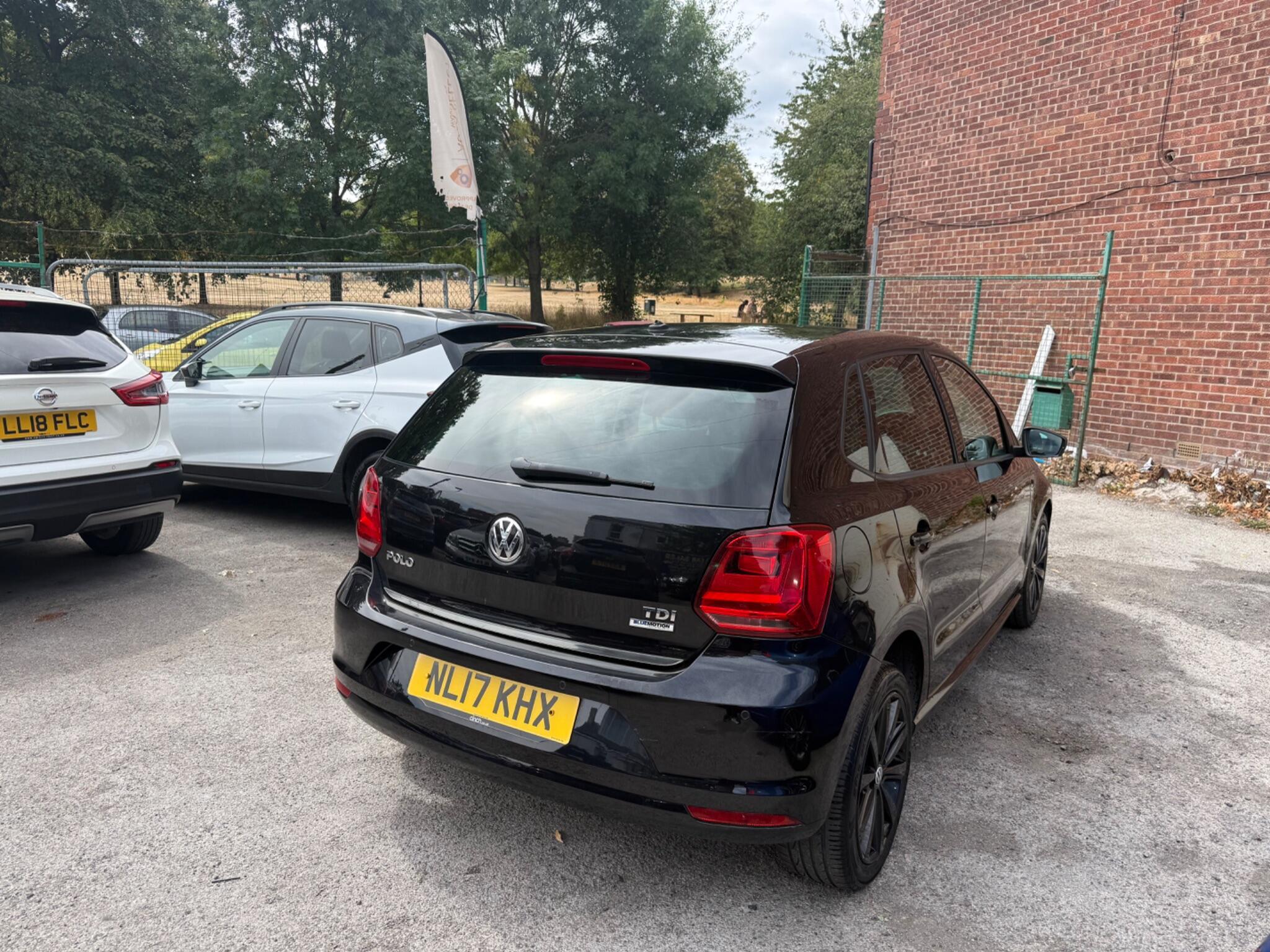 Volkswagen Polo - Image 7