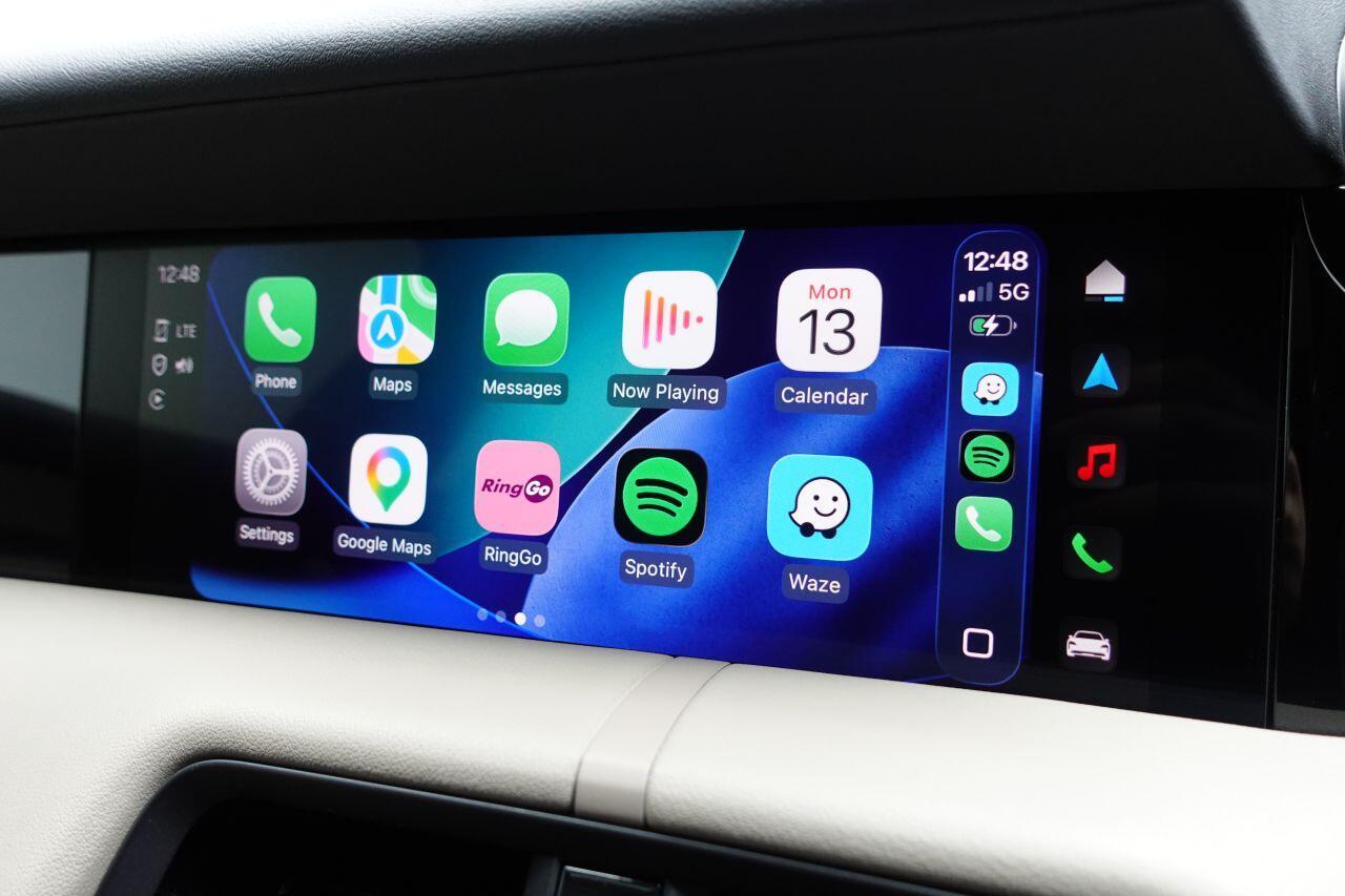 Porsche Taycan - Image 22