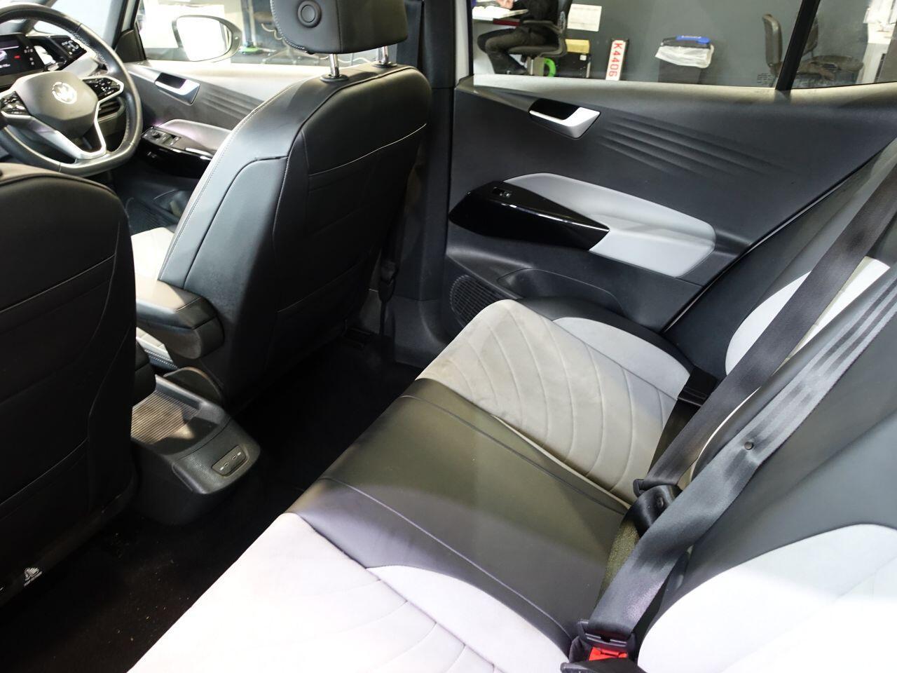 Volkswagen ID.3 - Image 23
