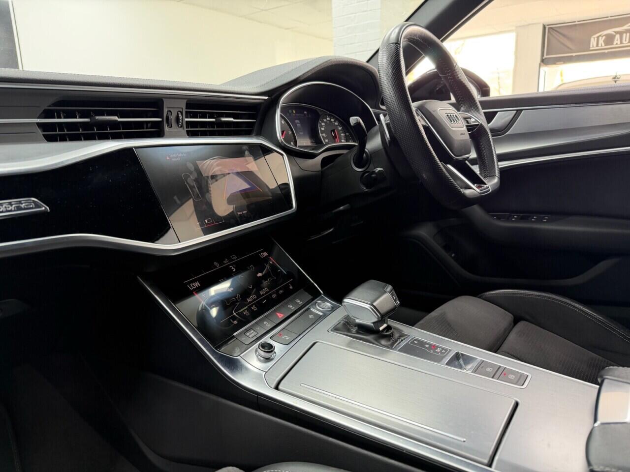 Audi A6 Saloon - Image 26