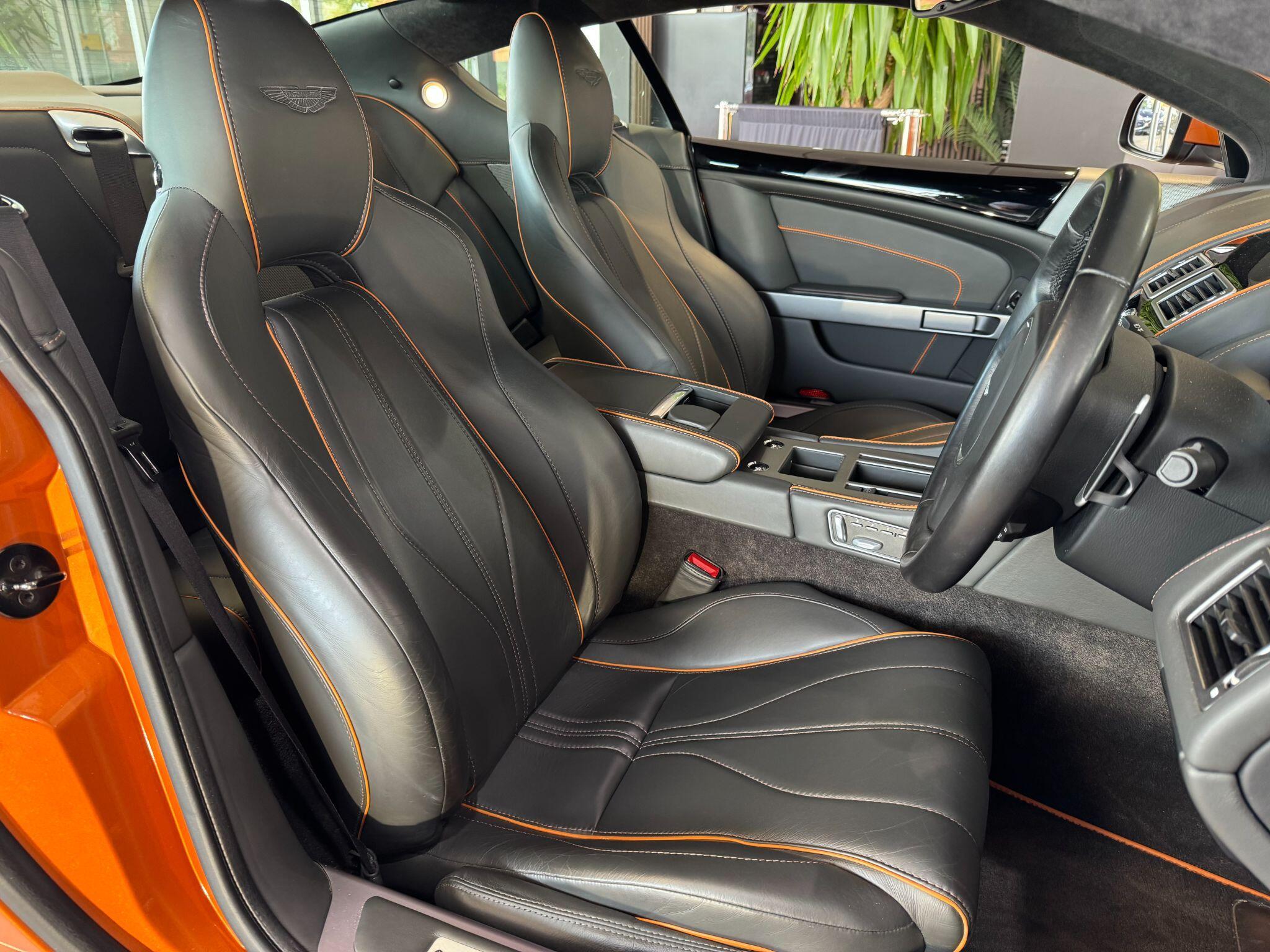 Aston Martin Virage - Image 24