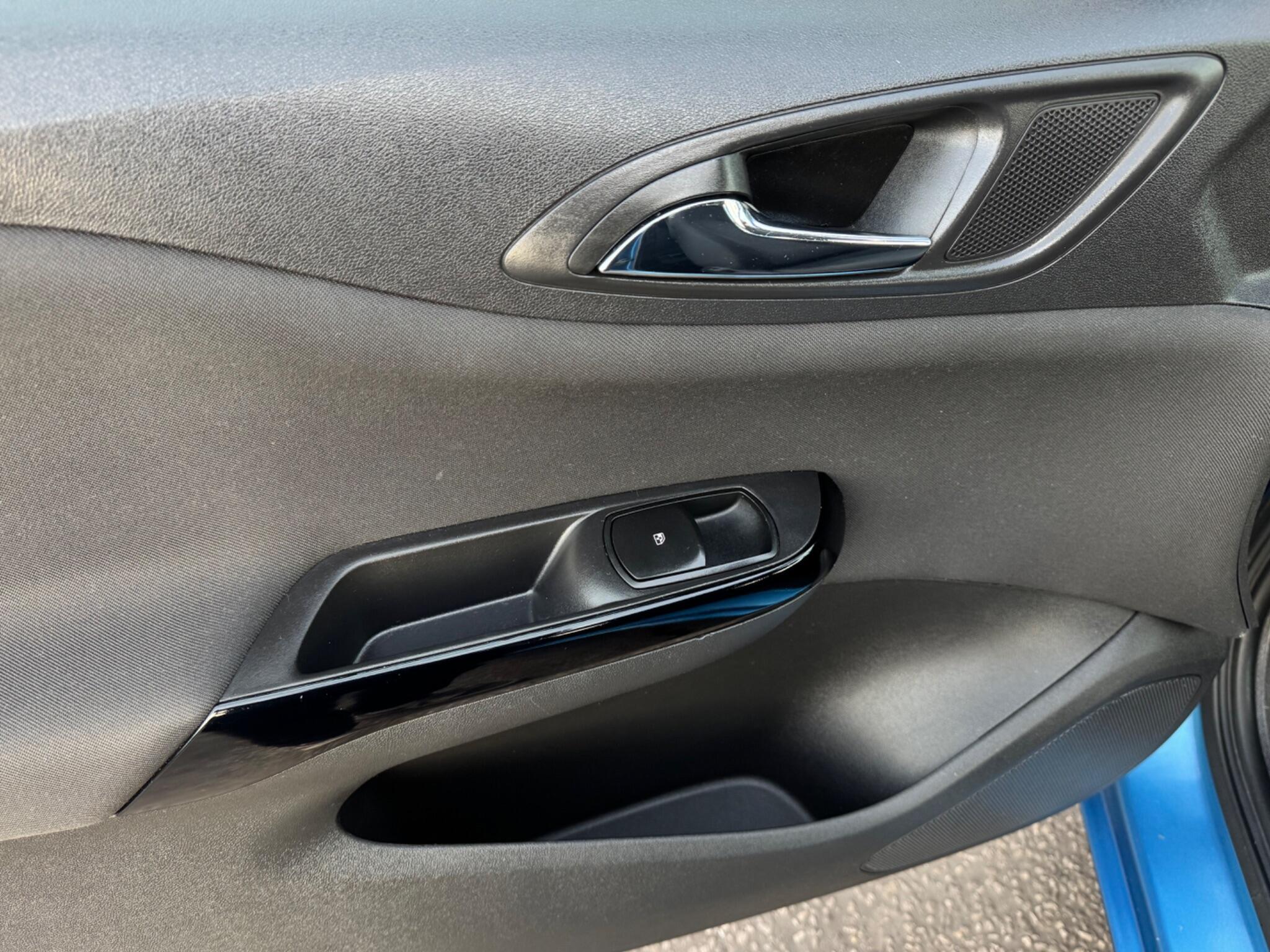 Vauxhall Corsa - Image 32