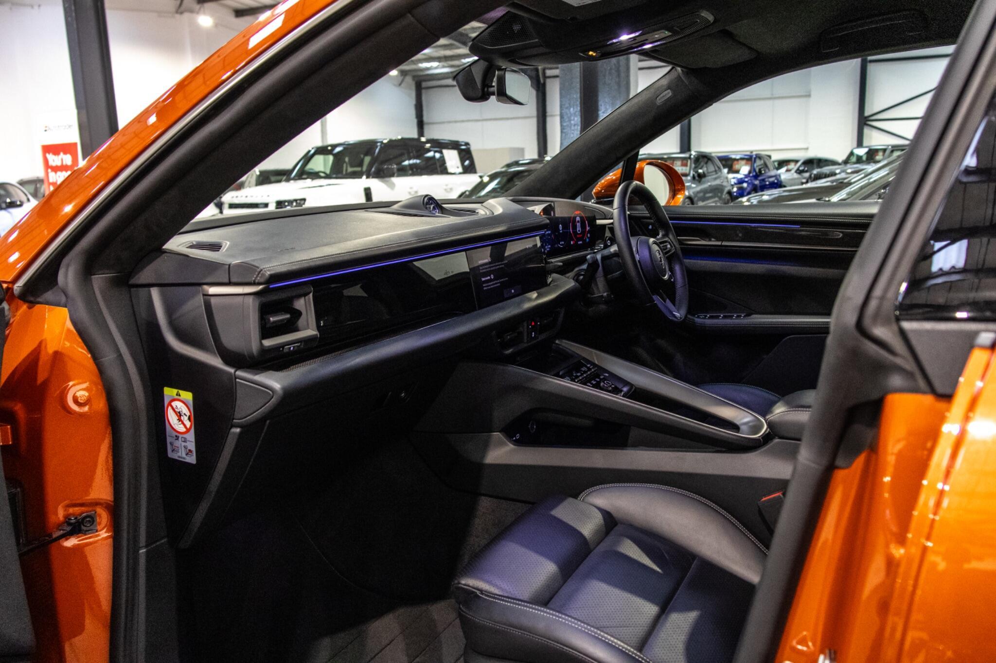 Porsche Macan - Image 13