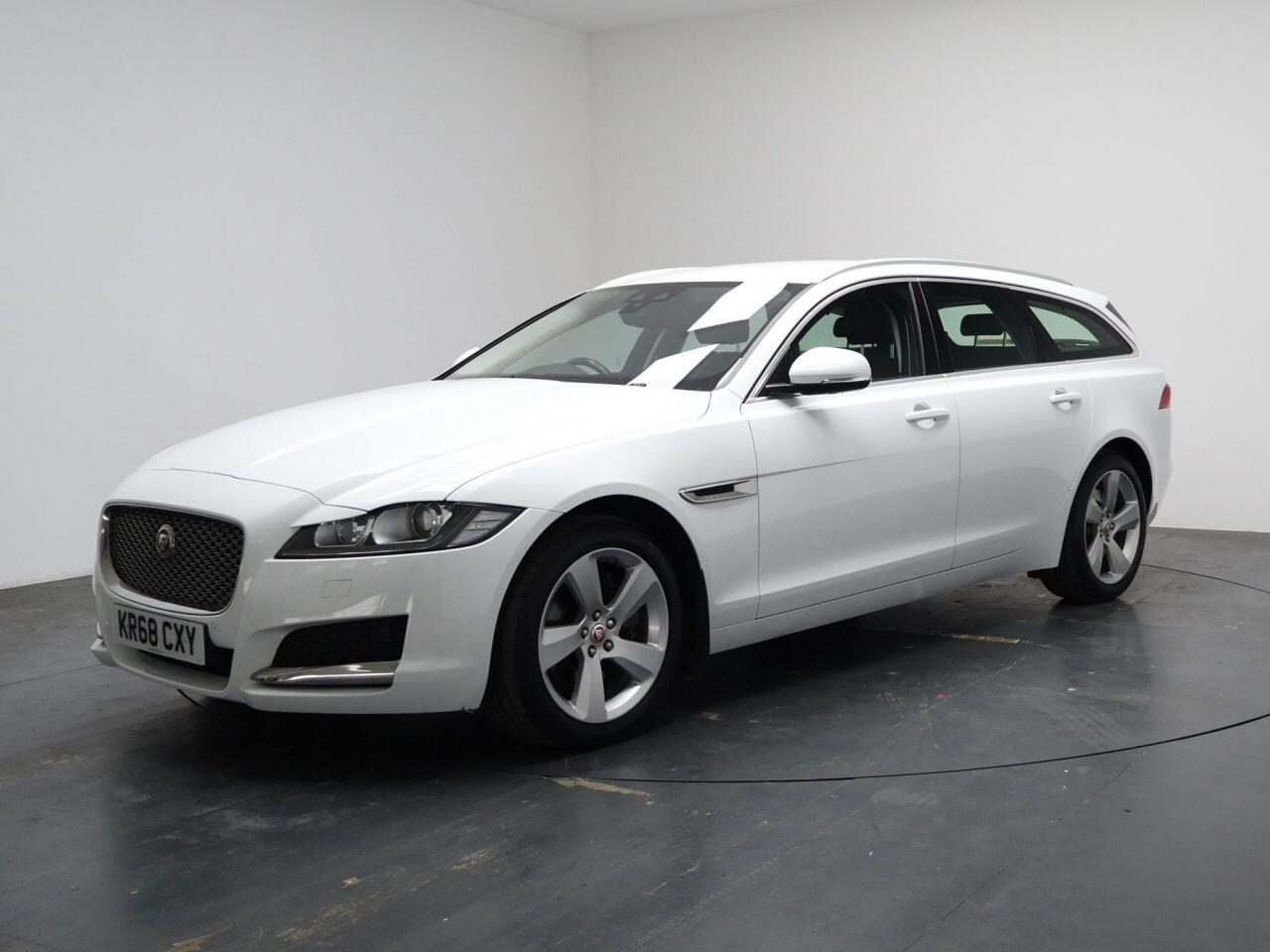Jaguar XF - Image 6