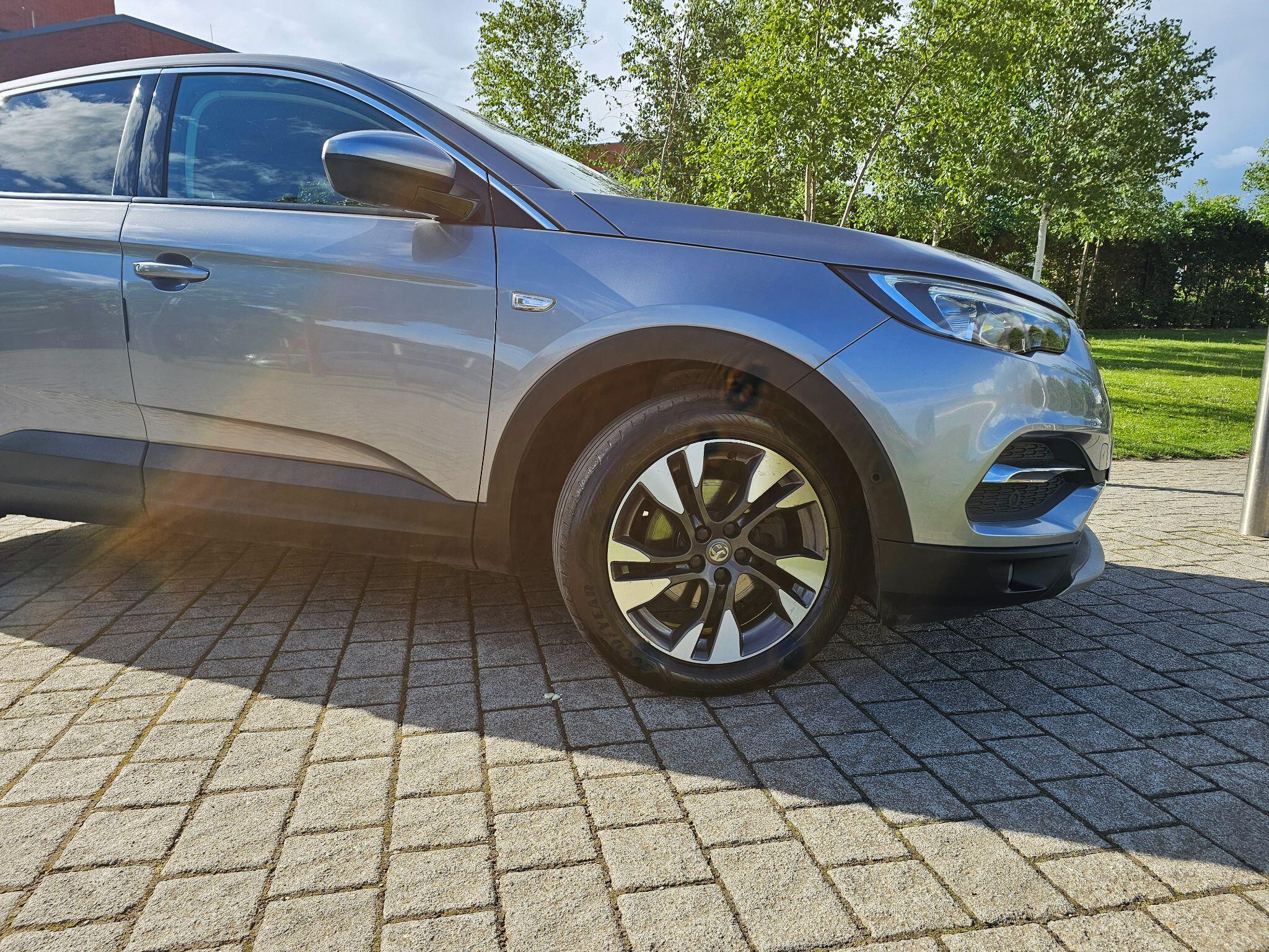 Vauxhall Grandland X - Image 11
