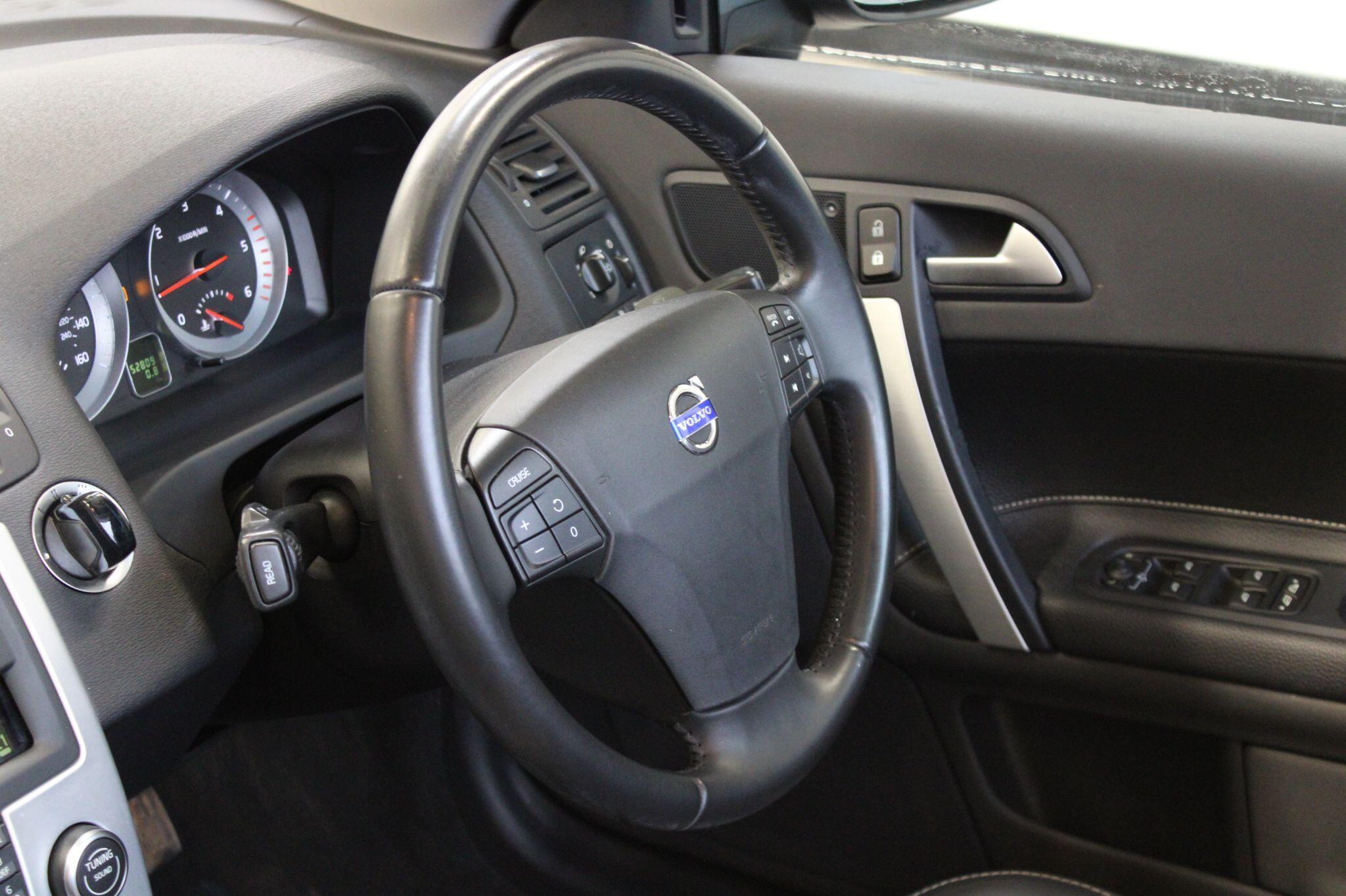 Volvo C70 - Image 35