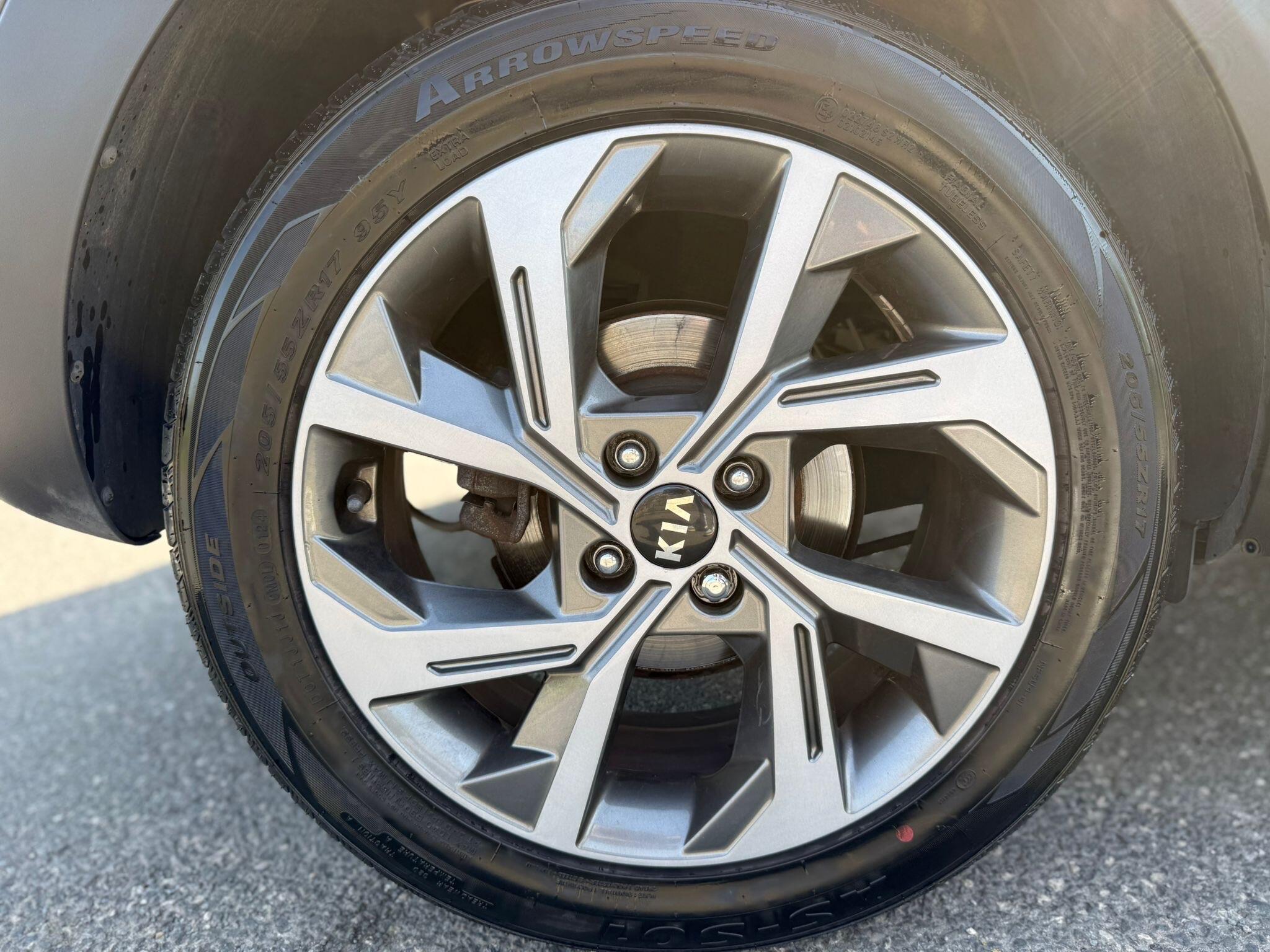 Kia Stonic - Image 34