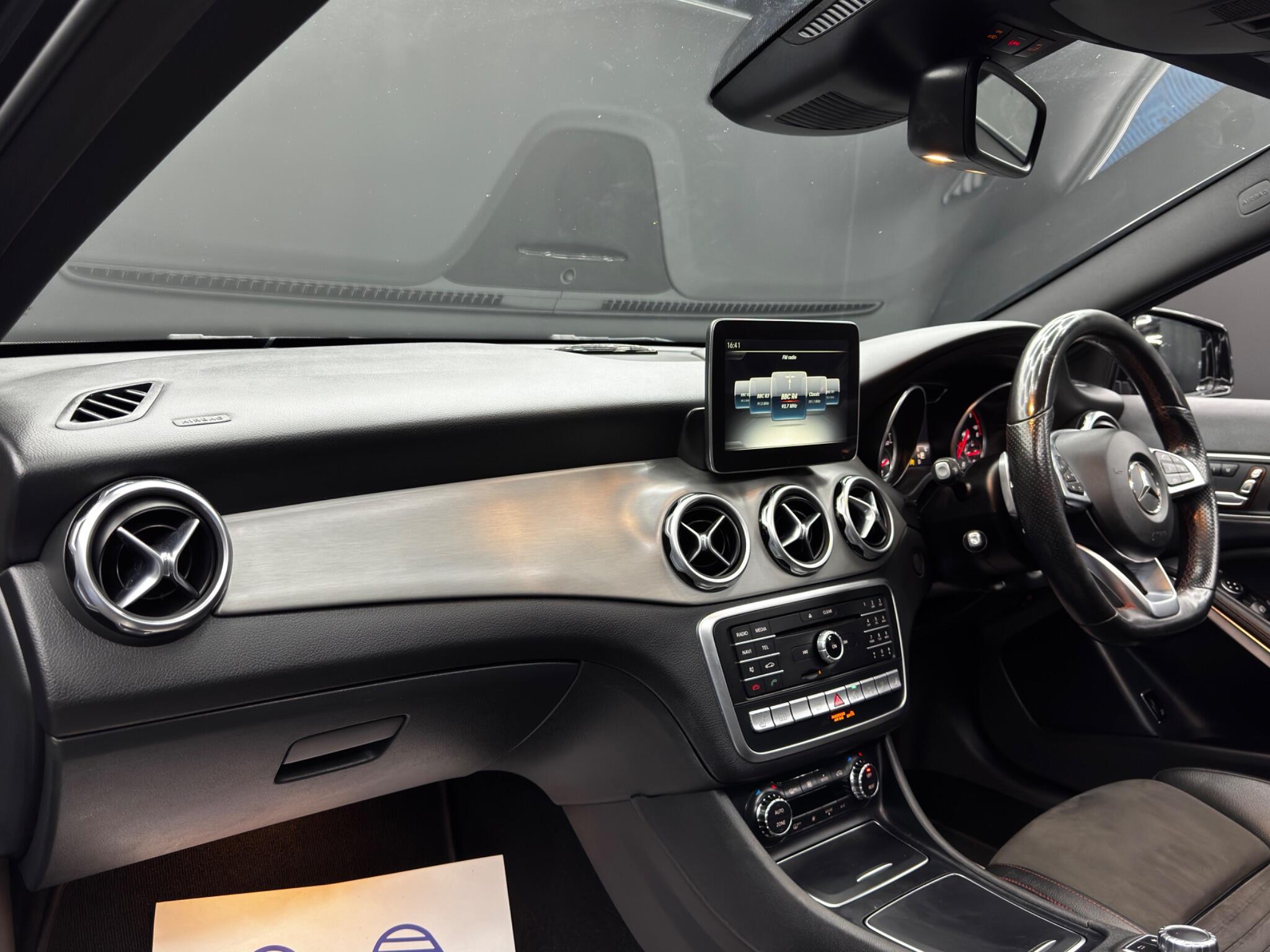 Mercedes GLA - Image 11