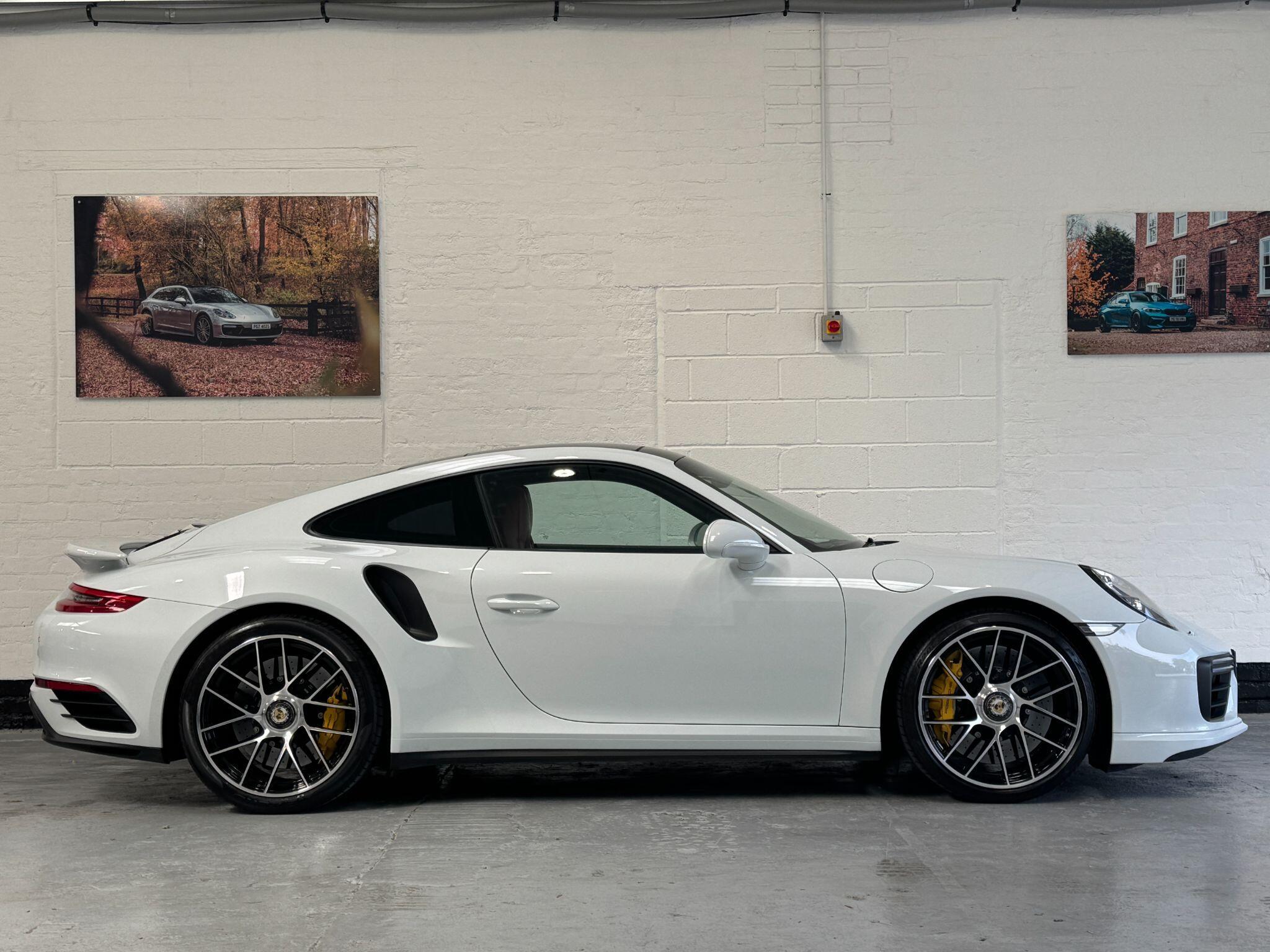 Porsche 911 - Image 7