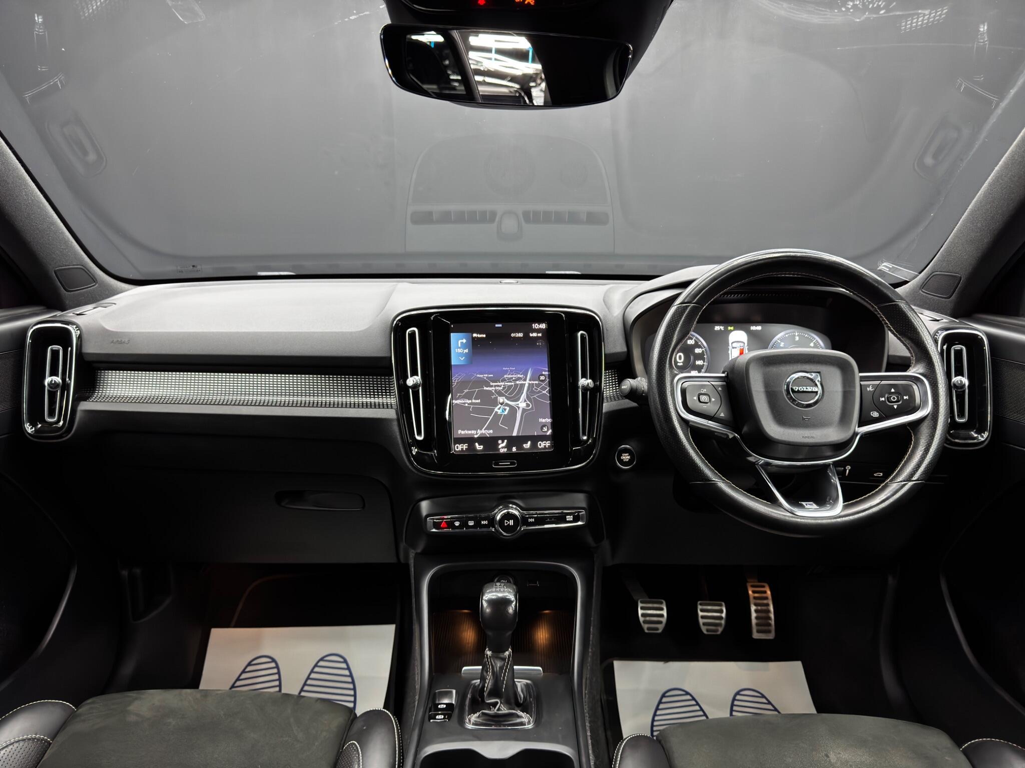 Volvo XC40 - Image 10