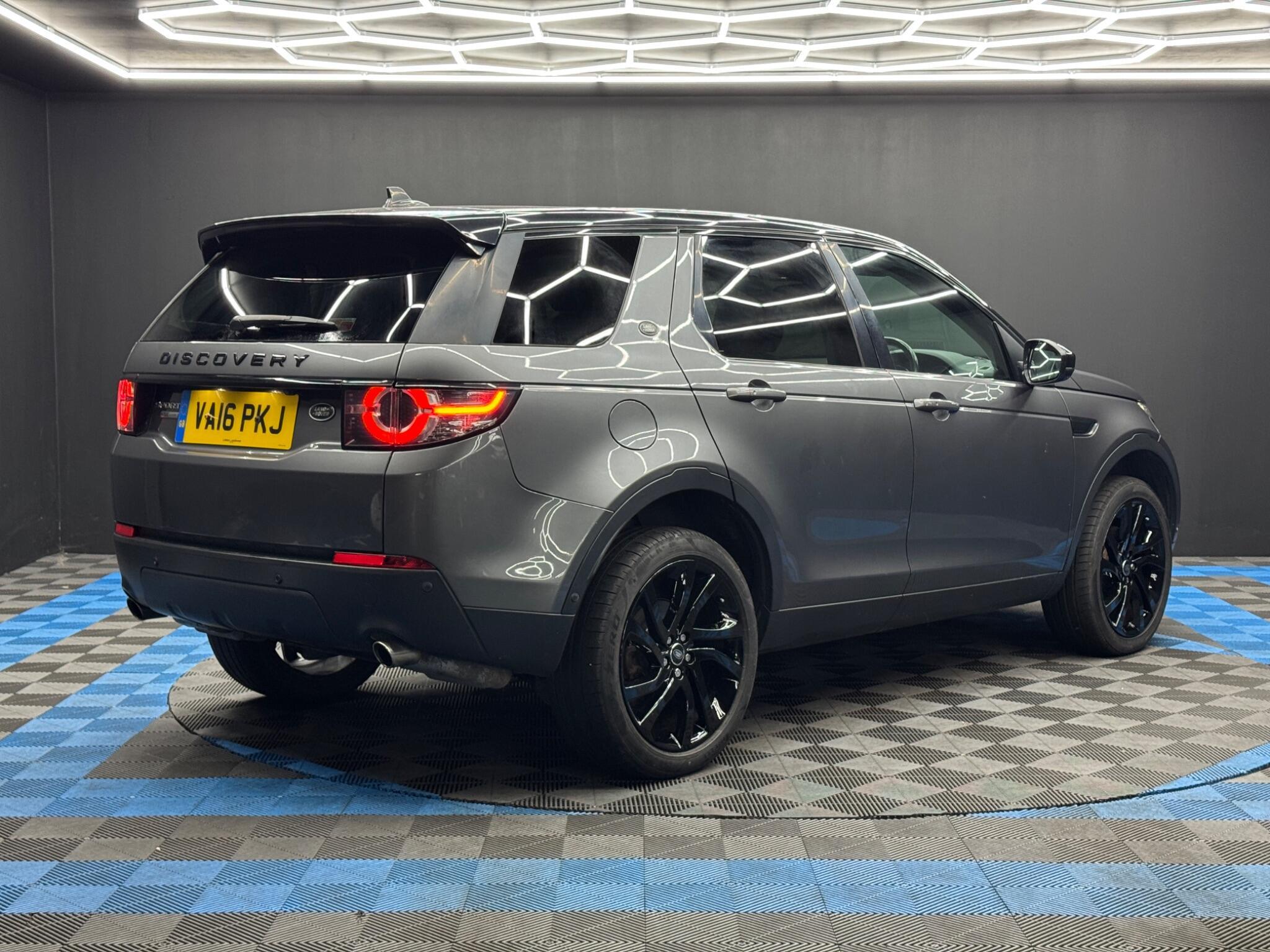 Land Rover DISCOVERY SPORT - Image 5
