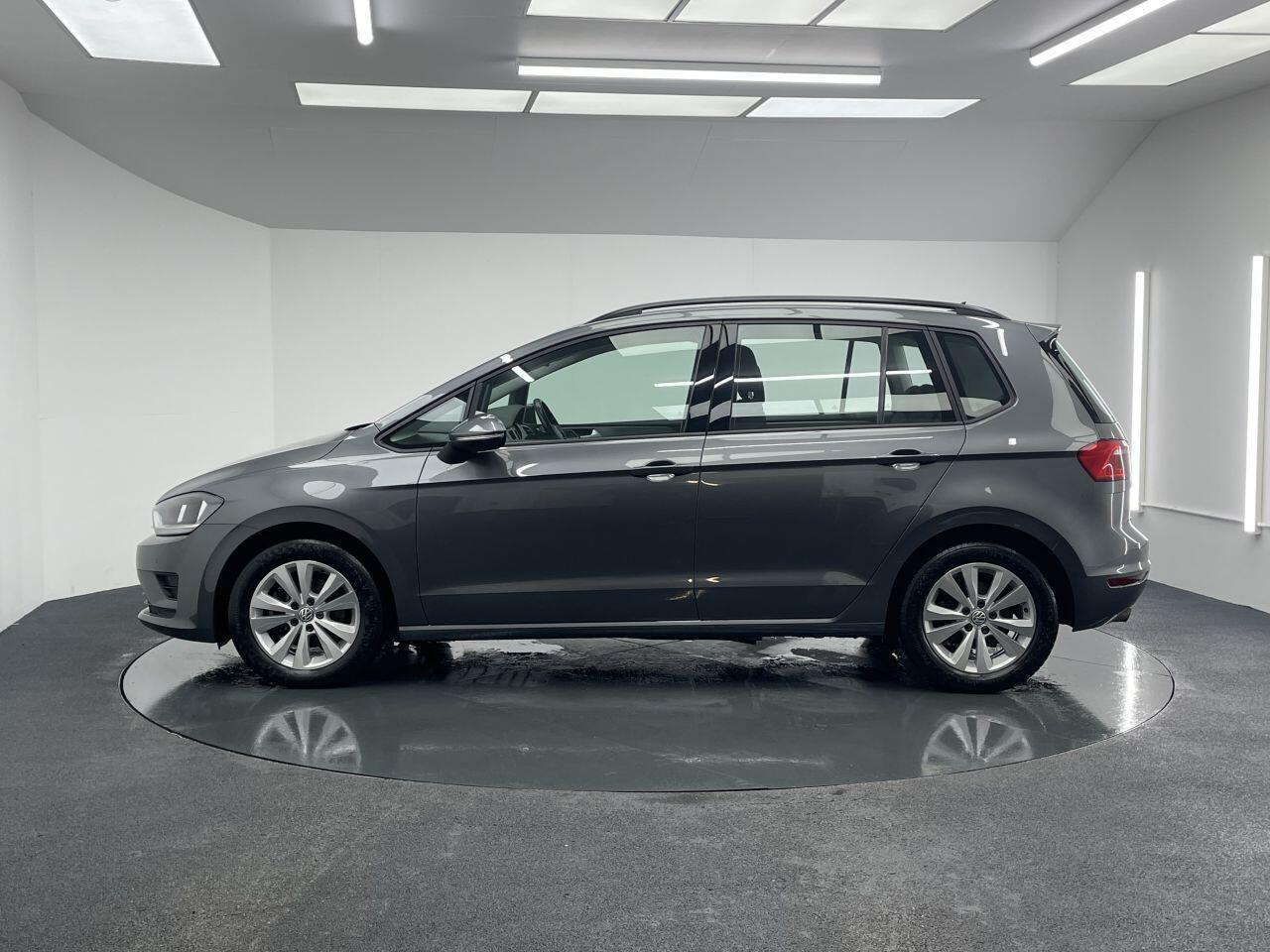 Volkswagen GOLF SV - Image 8