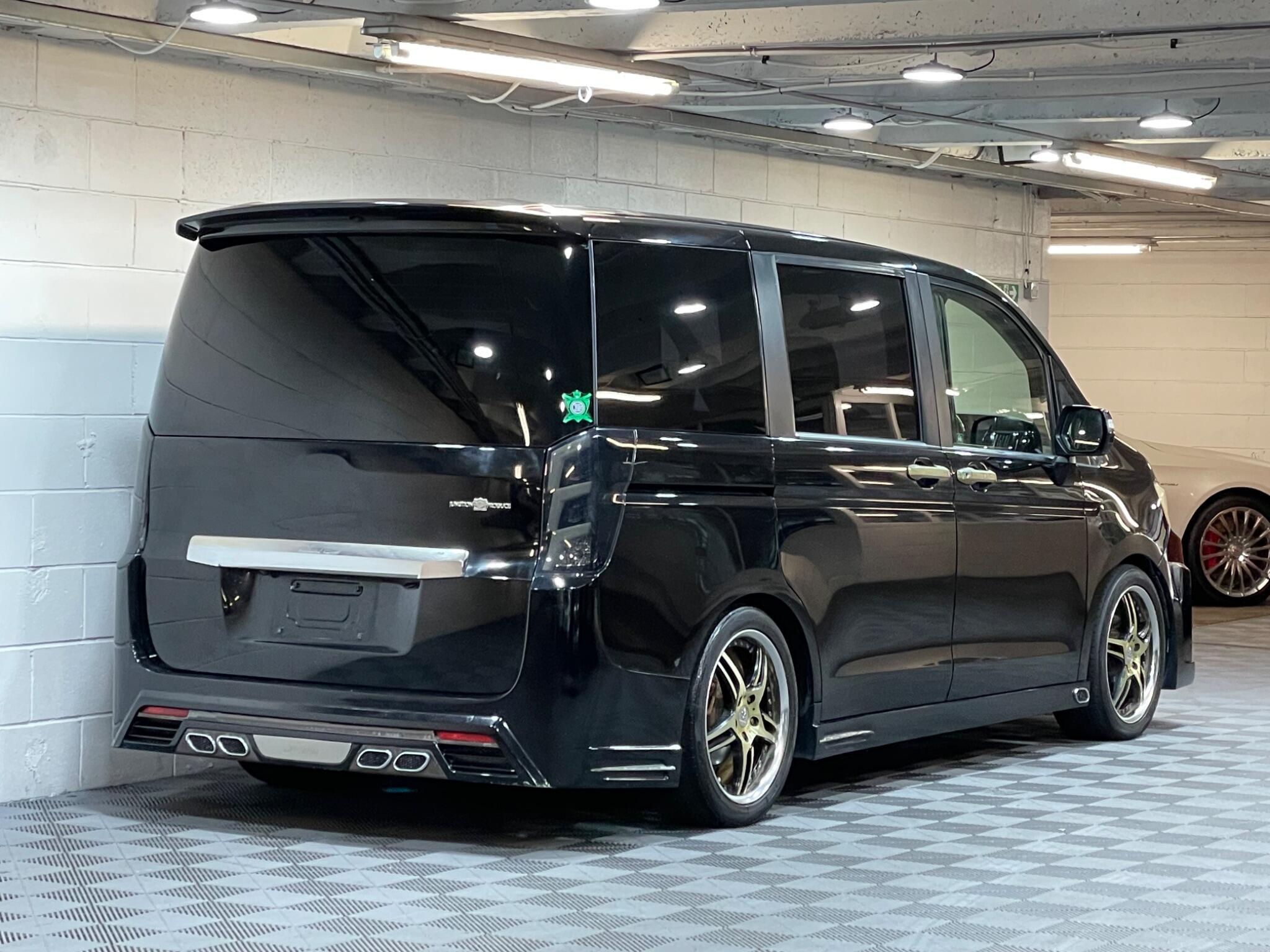 Honda Stepwagon - Image 4