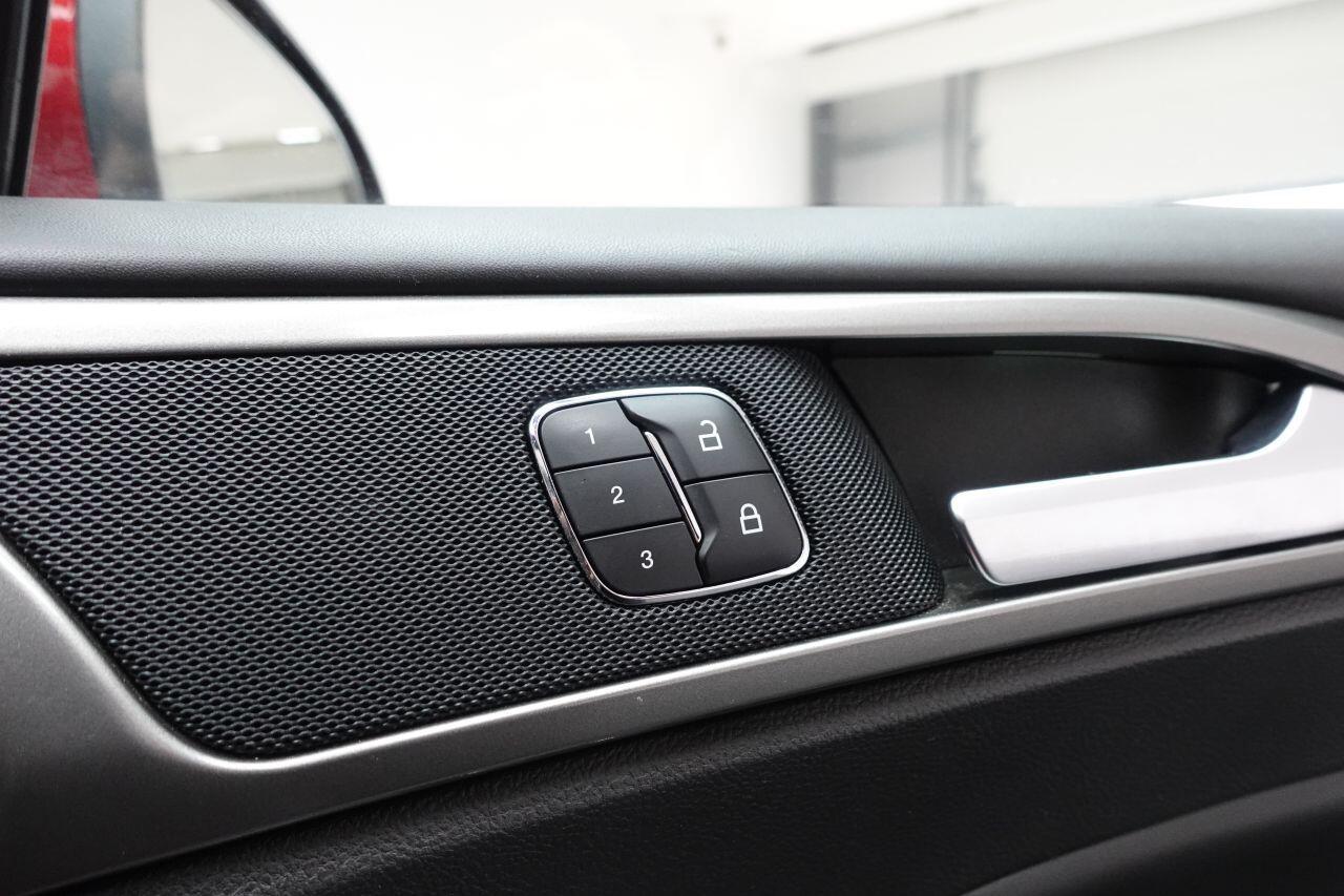 Ford Mondeo - Image 17