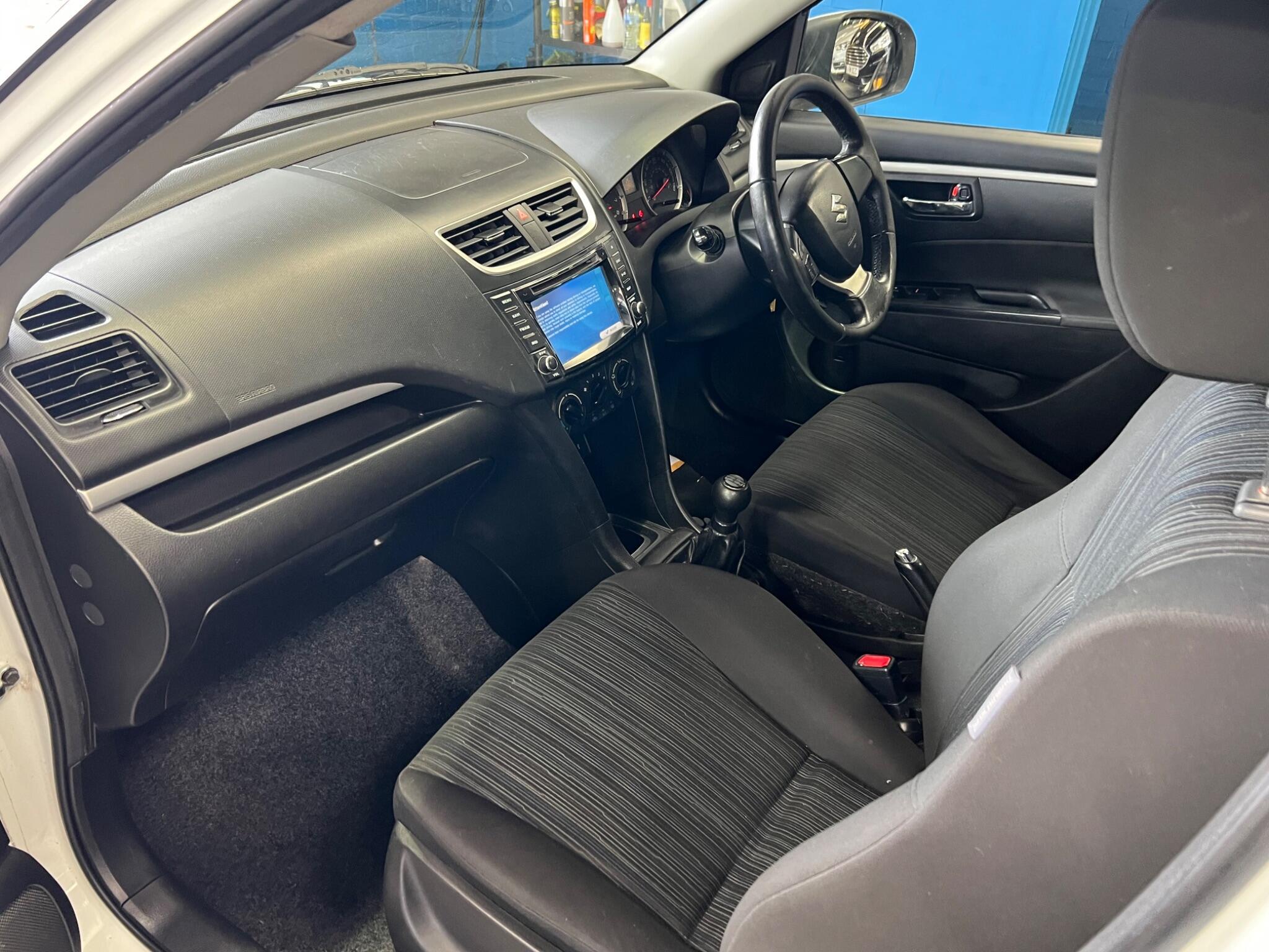 Suzuki Swift - Image 25