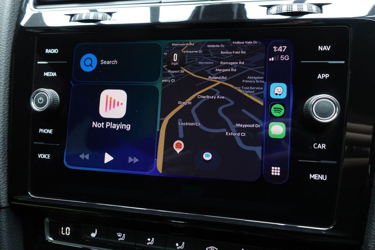 Volkswagen Golf - Image 21