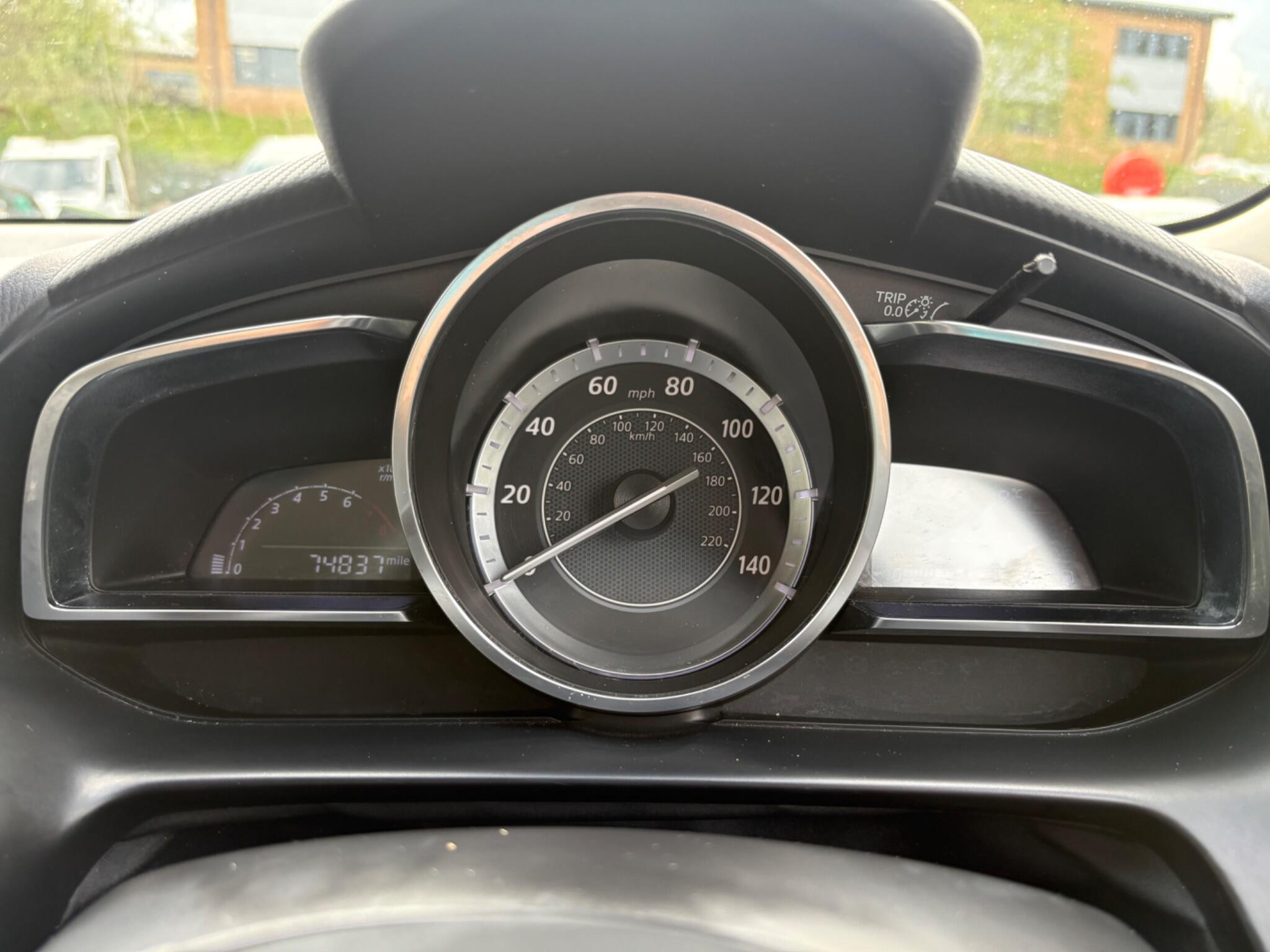 Mazda MAZDA2 - Image 37