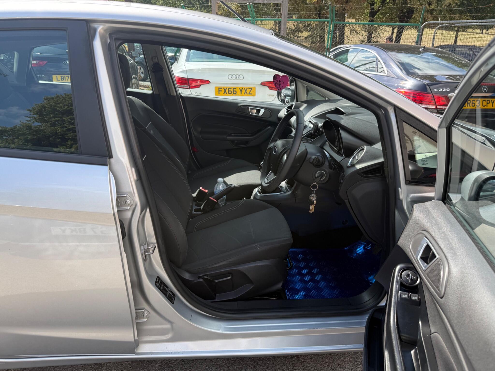 Ford Fiesta - Image 14
