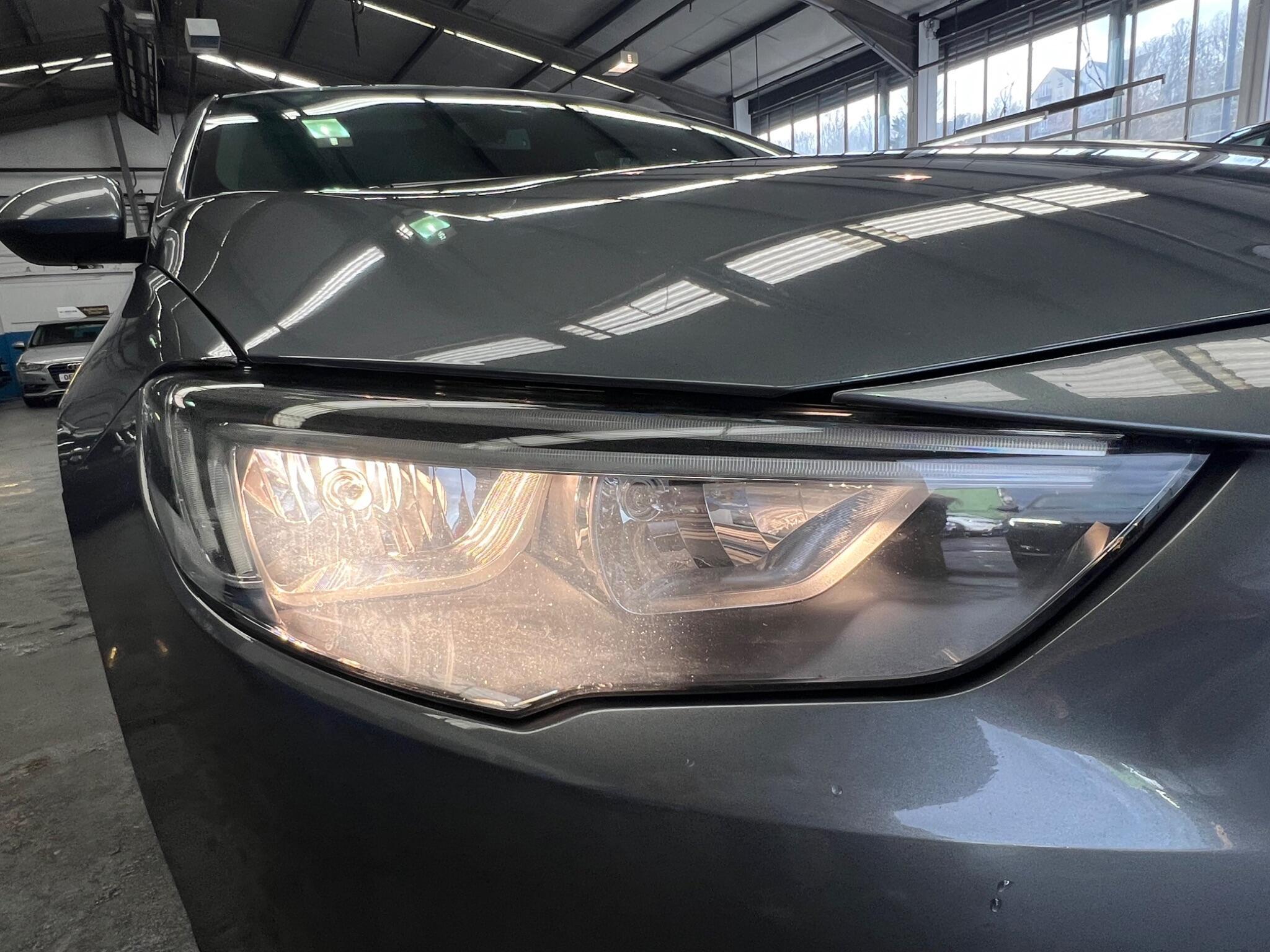 Vauxhall Insignia - Image 32