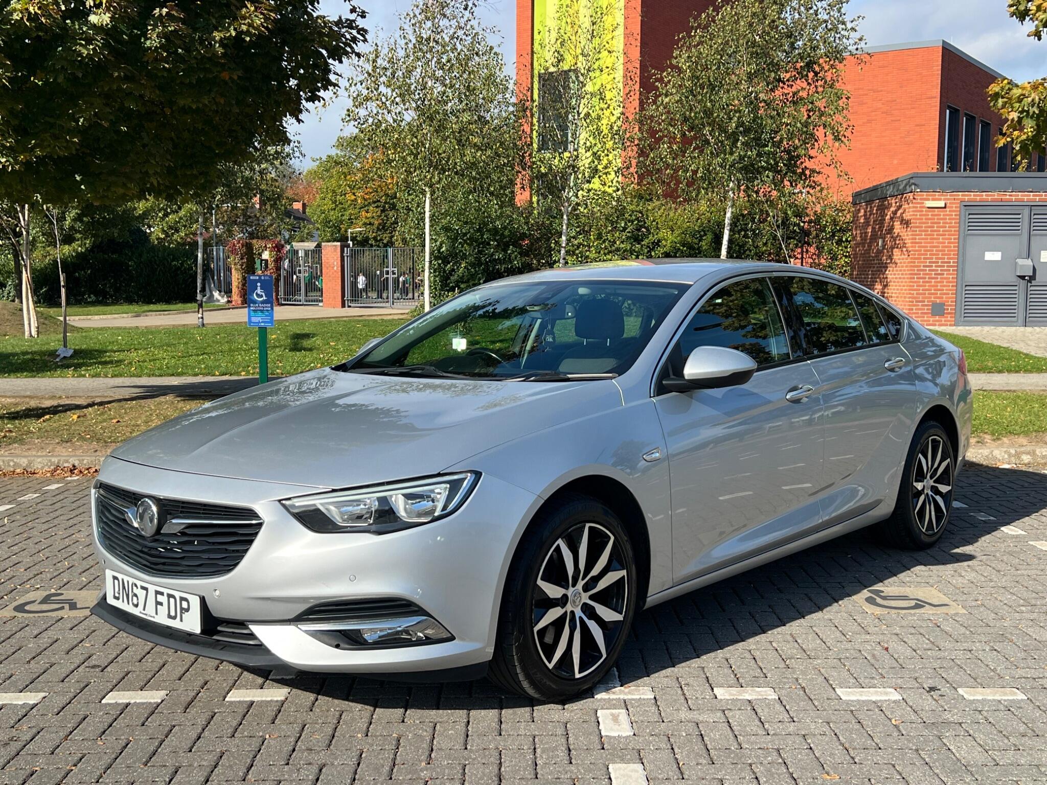 Vauxhall Insignia - Image 2