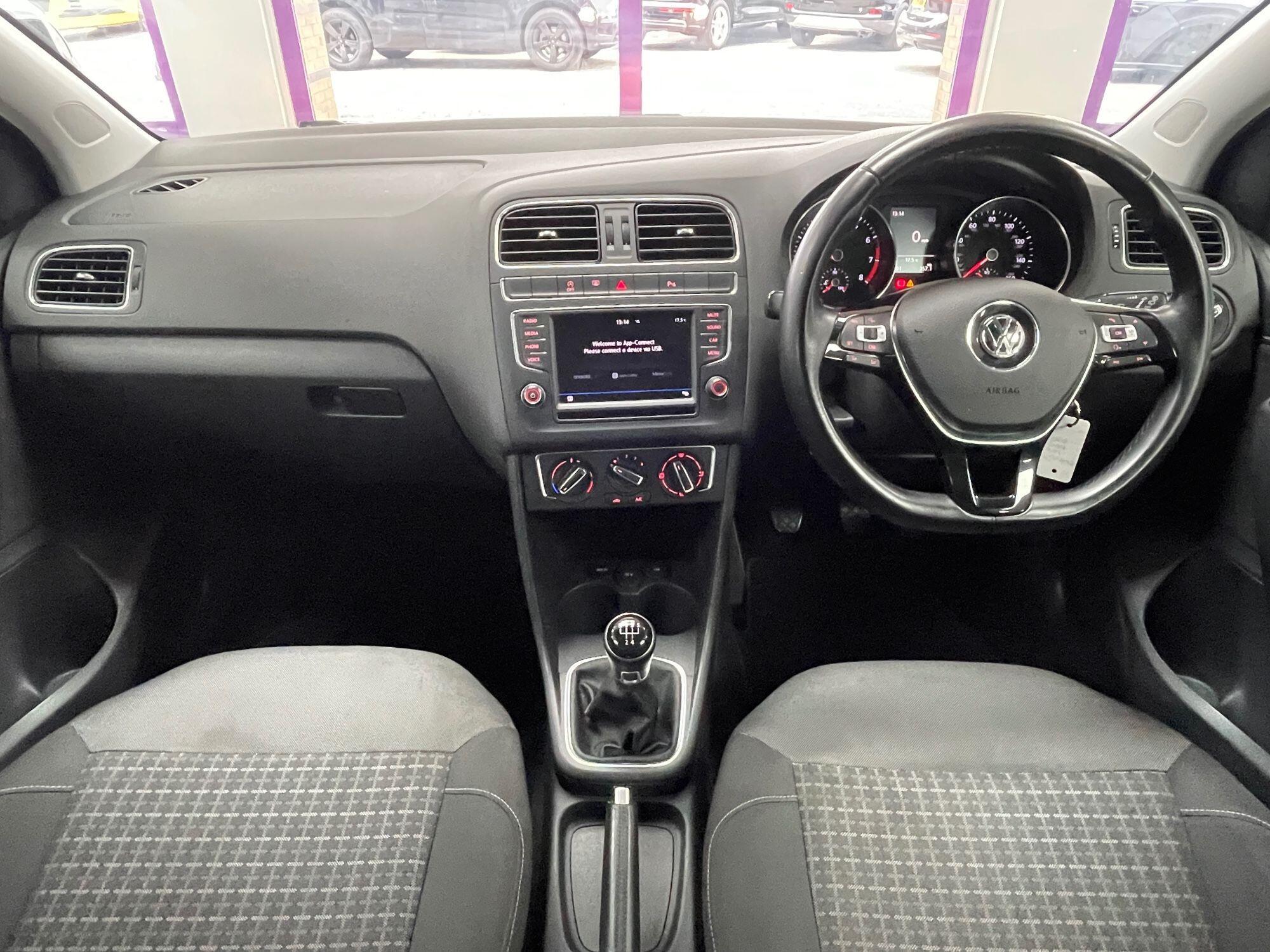 Volkswagen Polo - Image 2