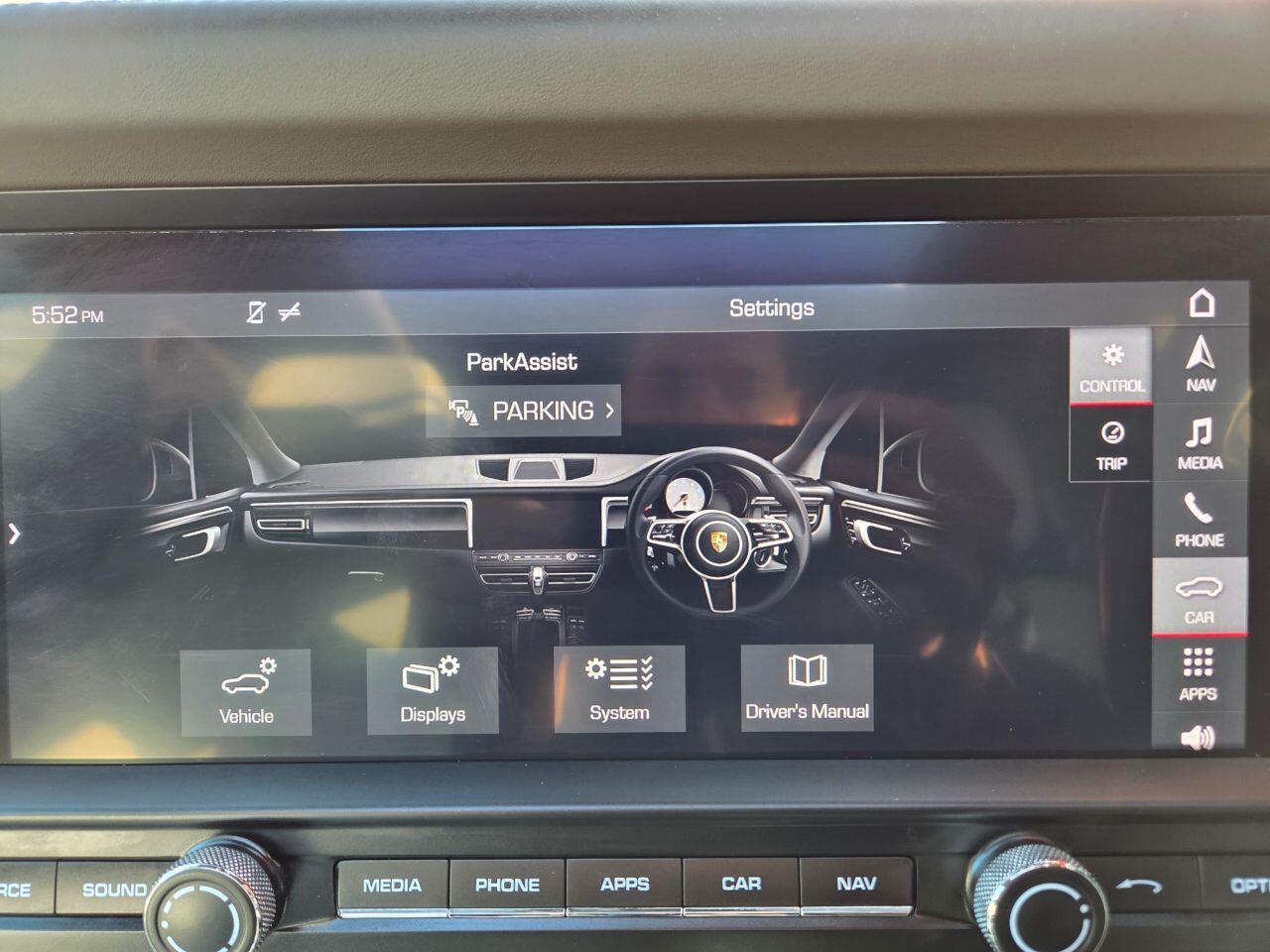 Porsche Macan - Image 25