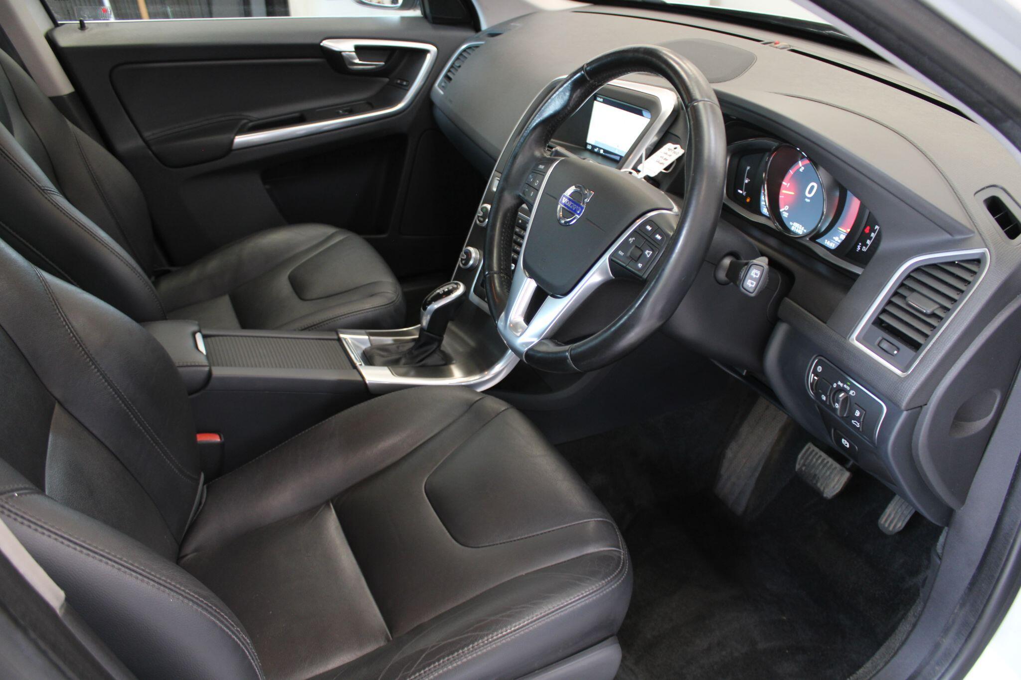 Volvo XC60 - Image 27