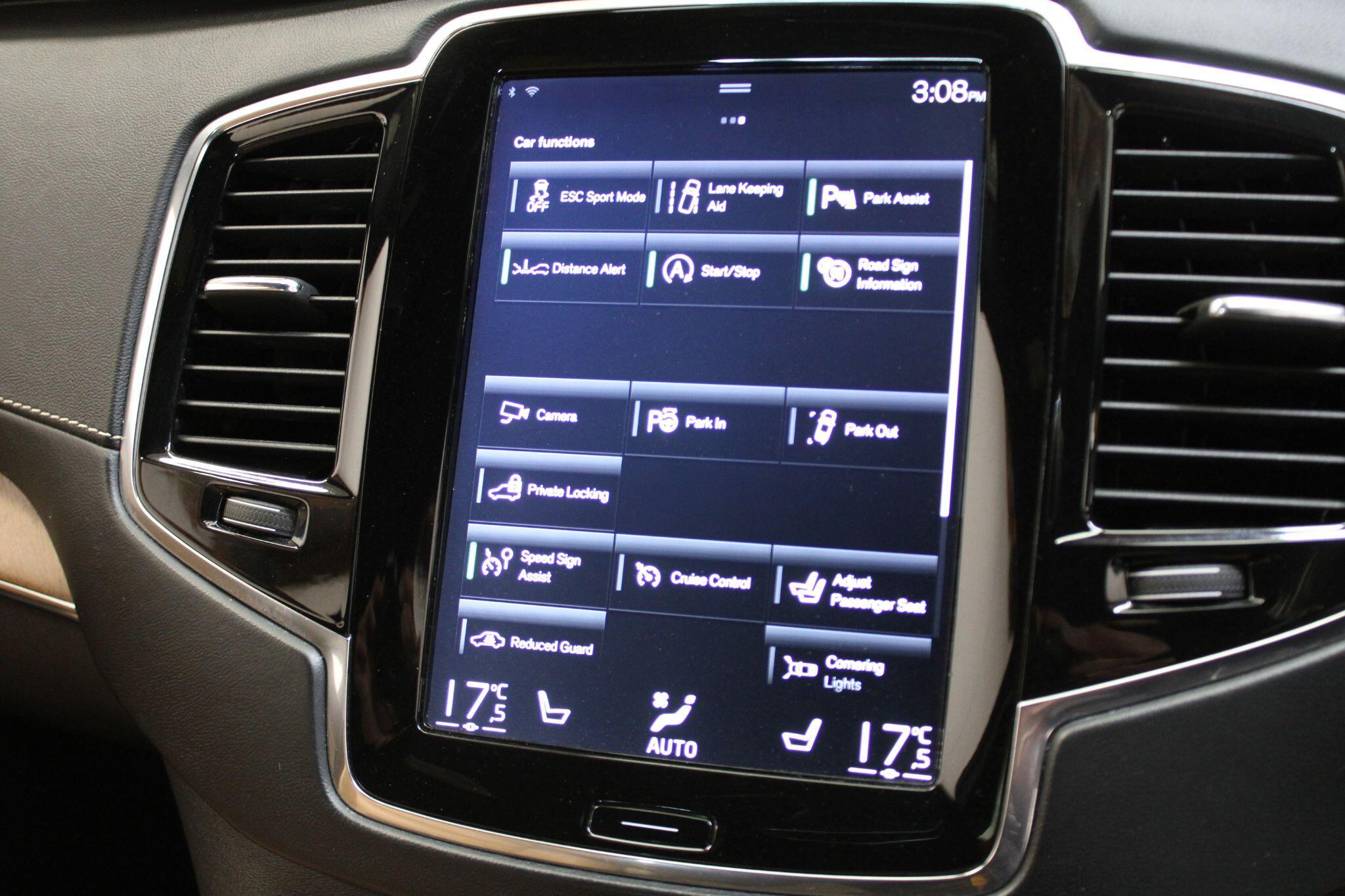 Volvo XC90 - Image 41