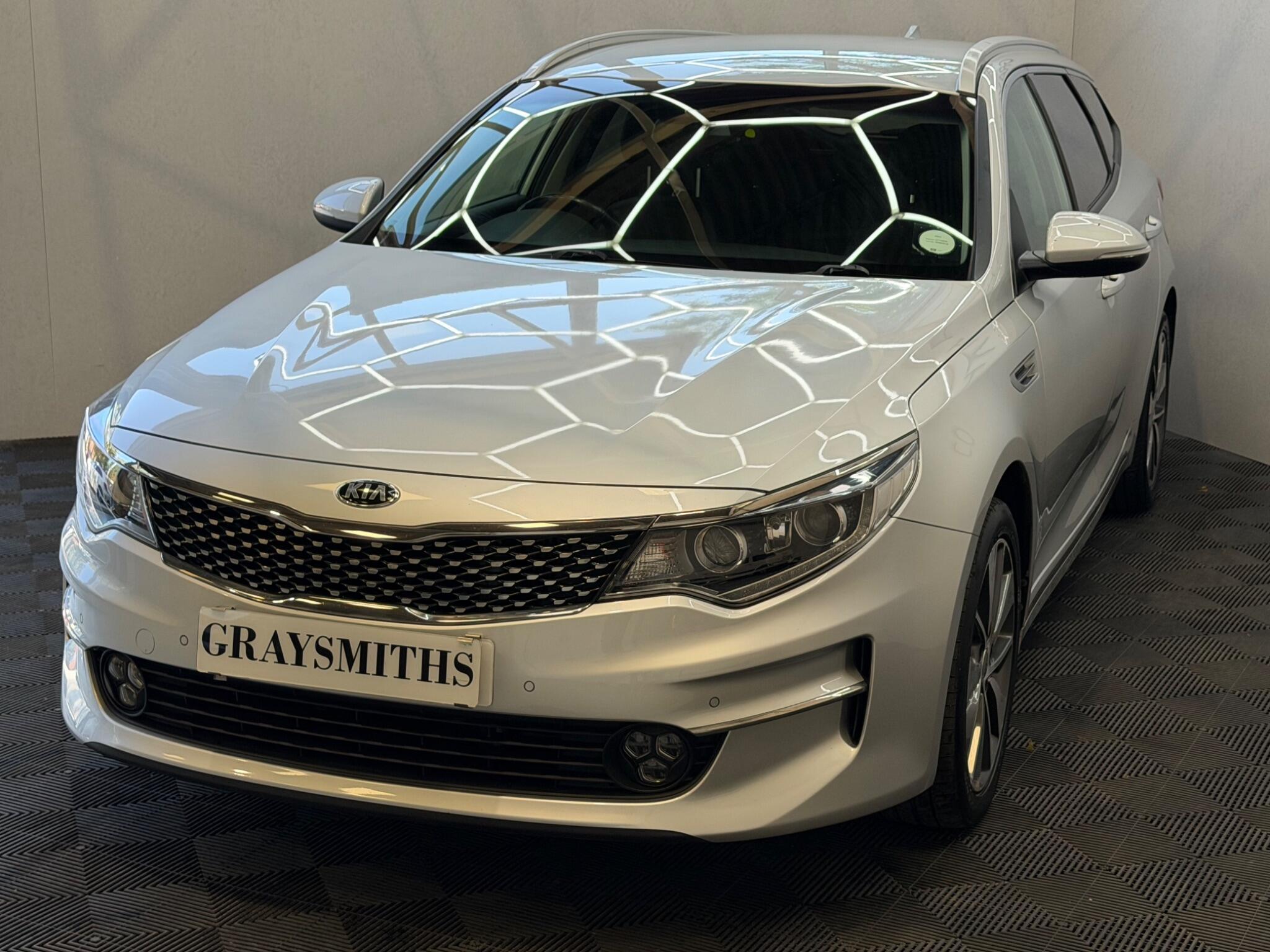 Kia Optima - Image 6