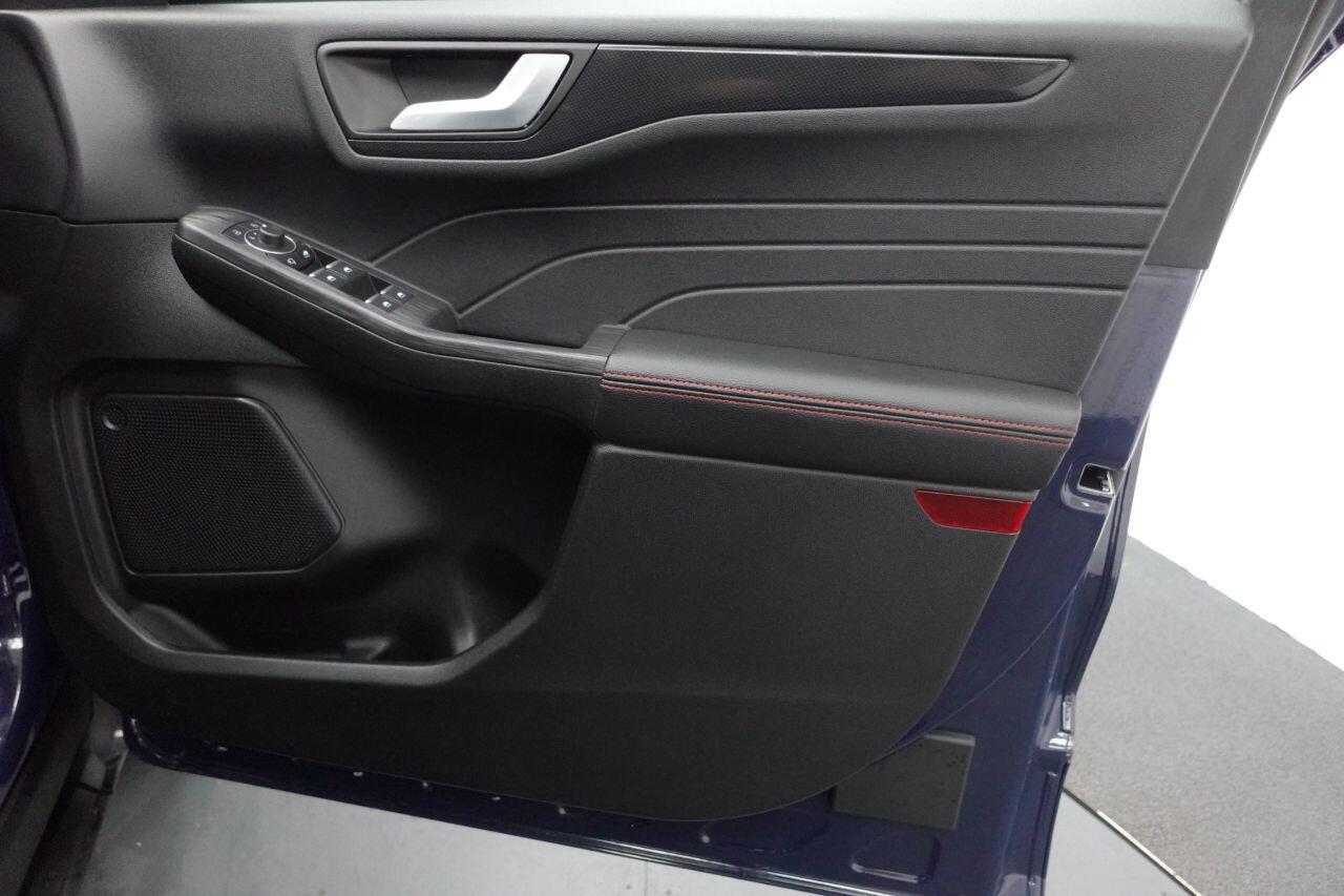 Ford Kuga - Image 18