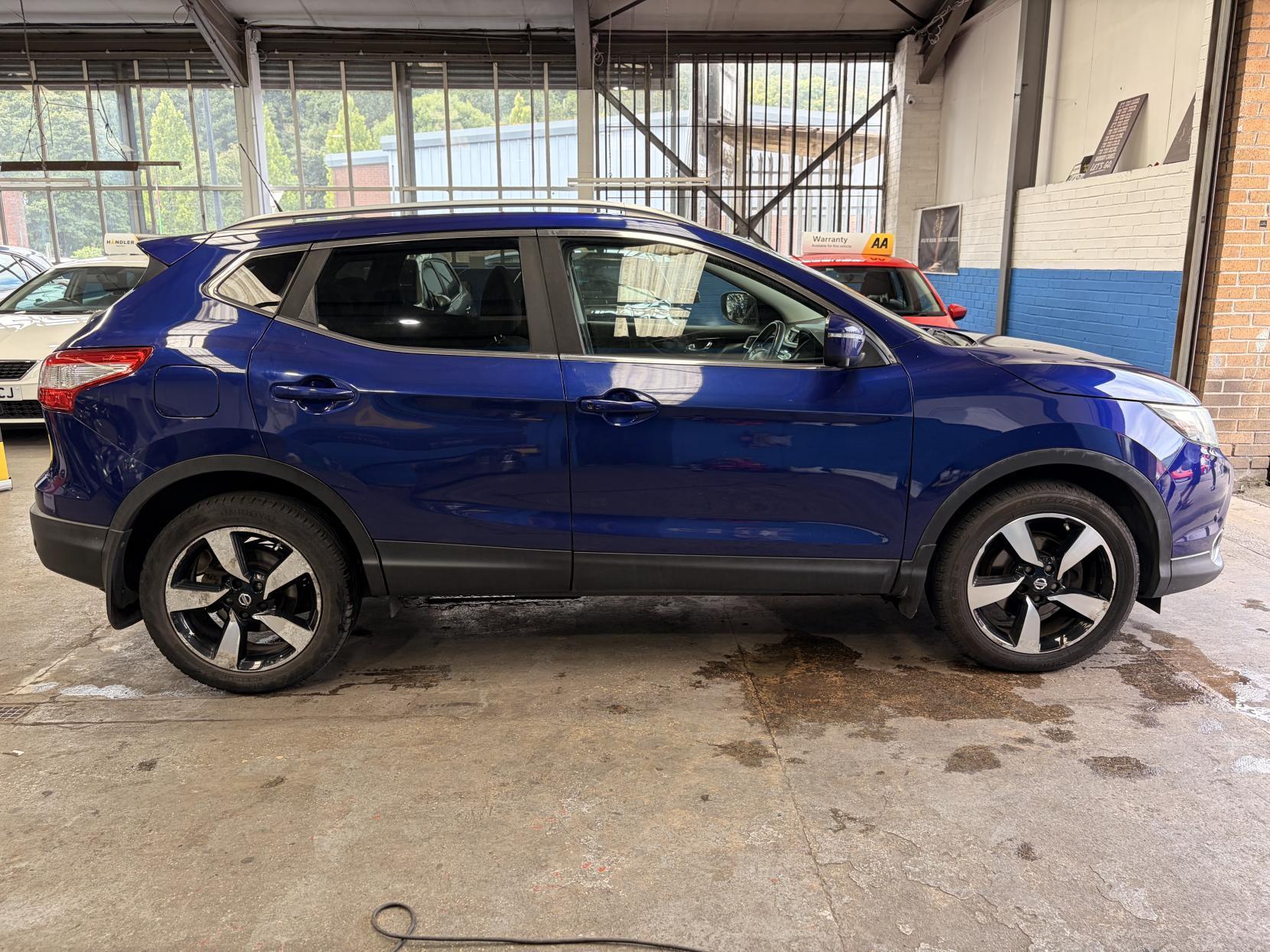 Nissan Qashqai - Image 17