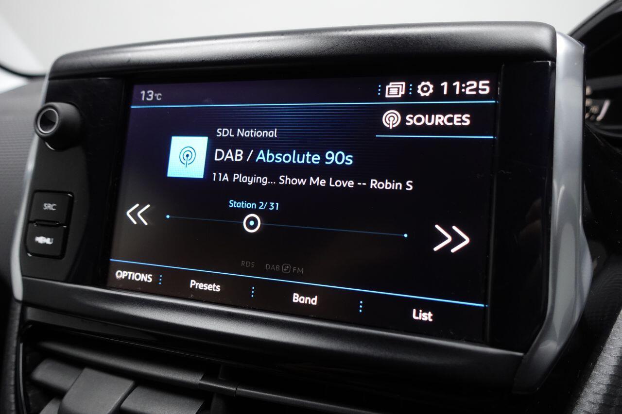 Peugeot 208 - Image 29