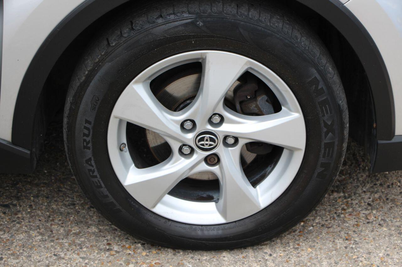Toyota C-Hr - Image 10