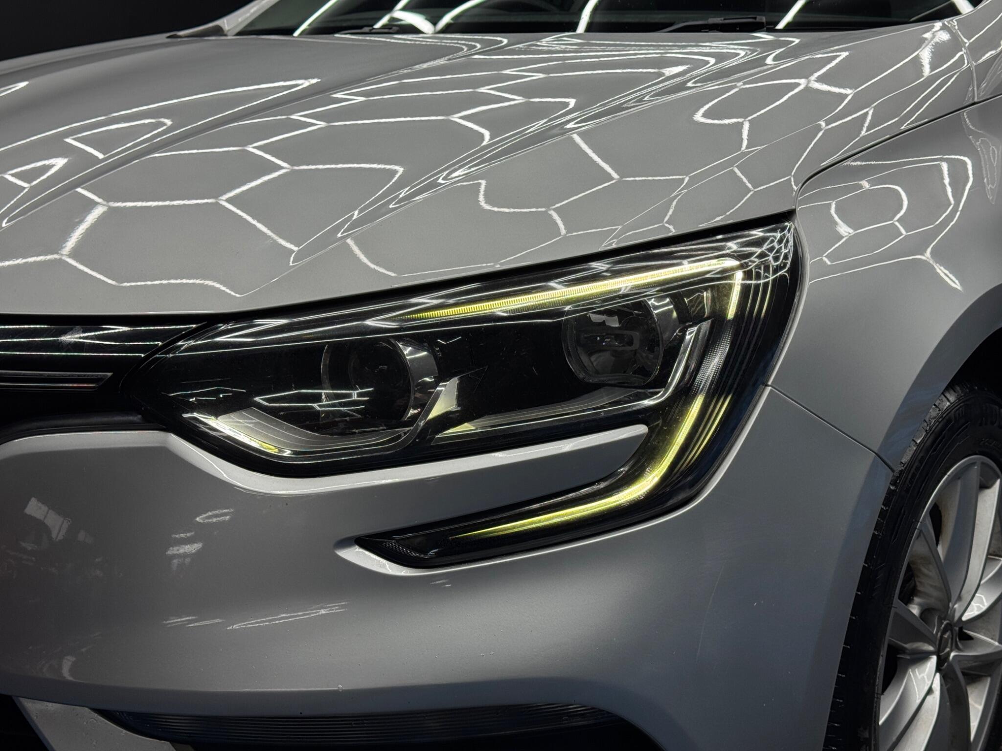 Renault Megane - Image 47