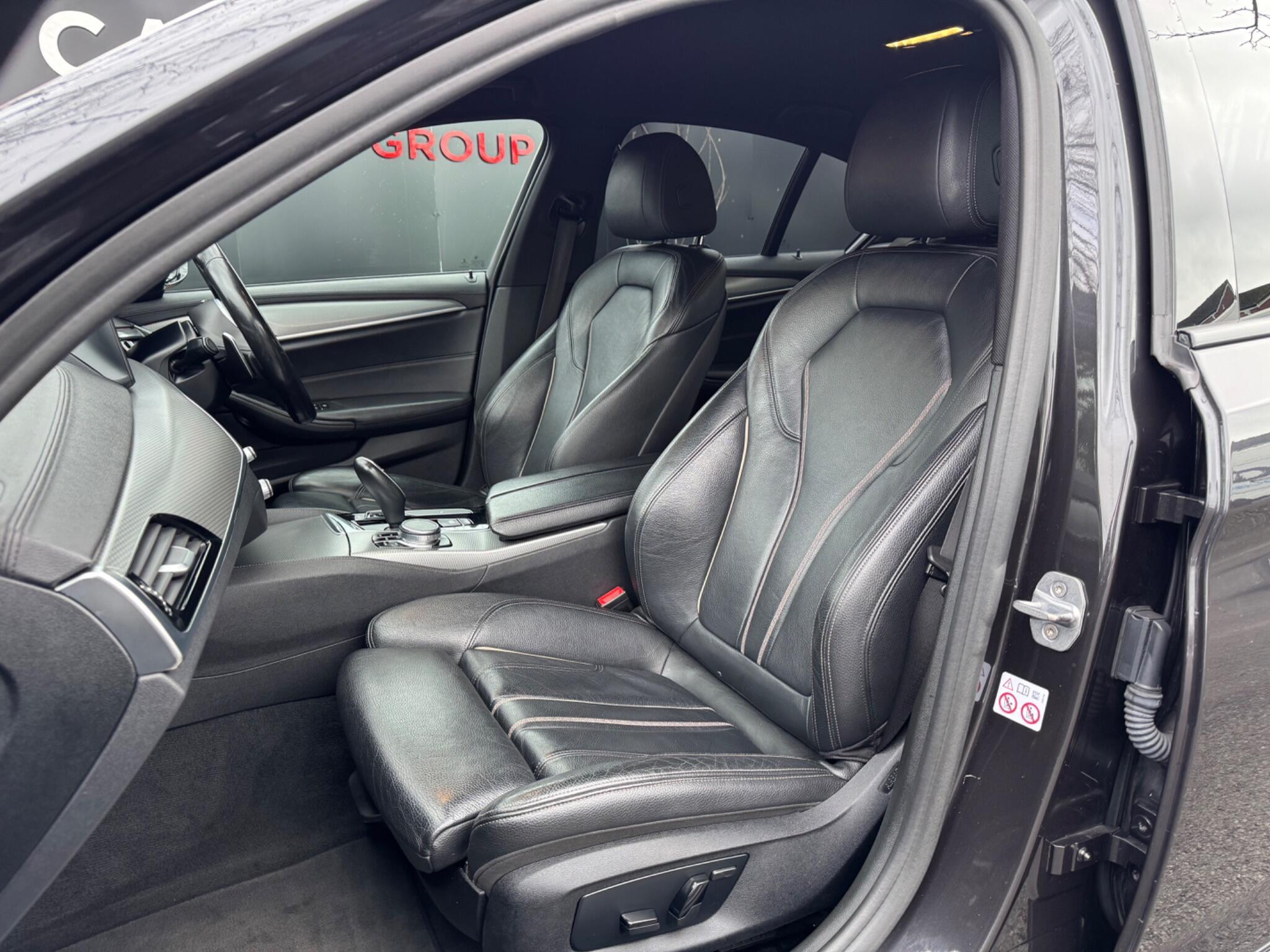 BMW 5 Series - Image 12
